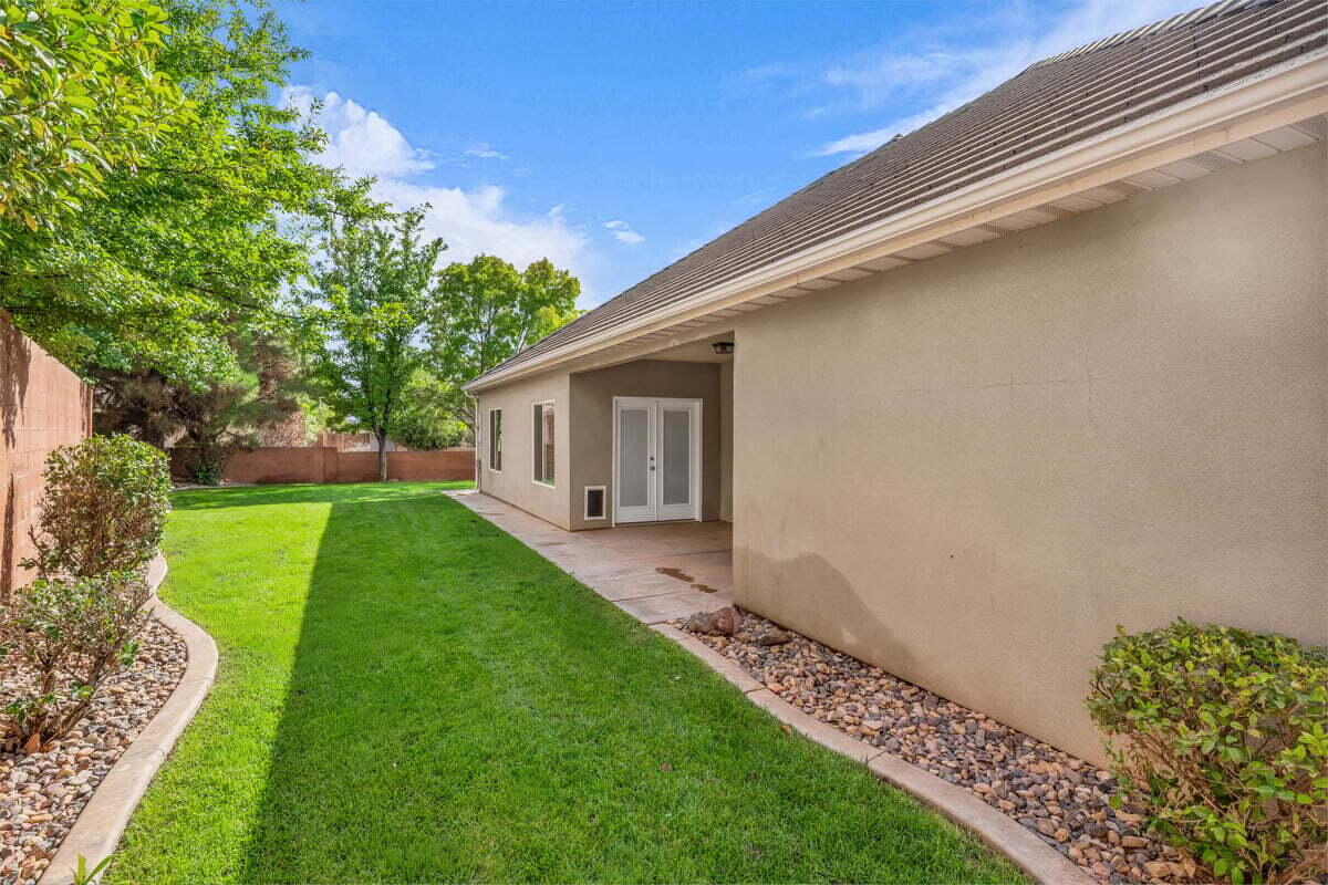 SHADOW MOUNTAIN - Residential