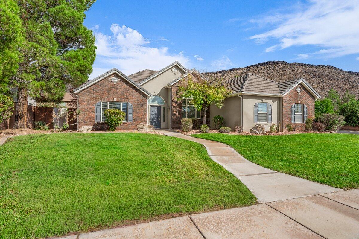 SHADOW MOUNTAIN - Residential