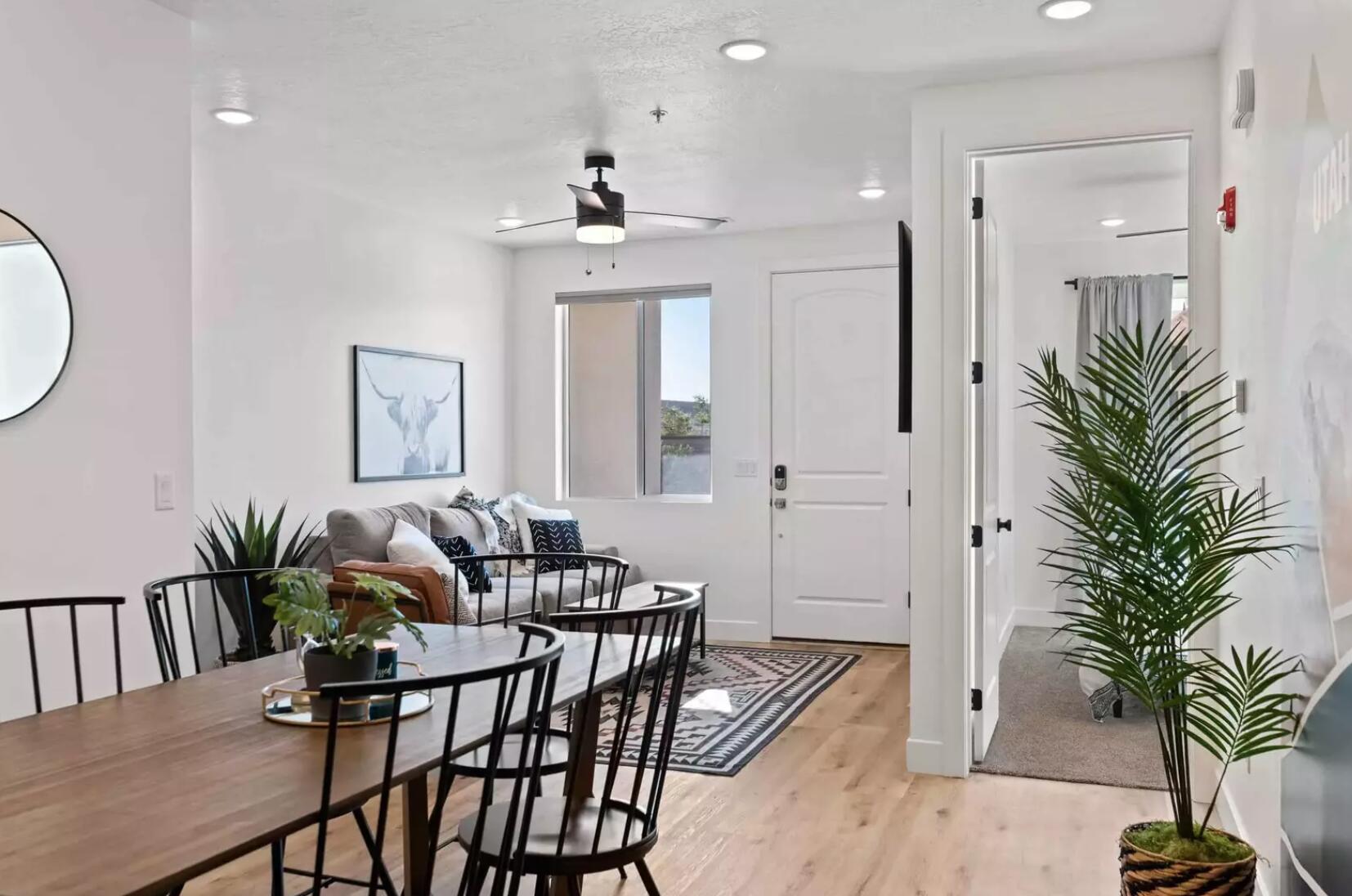 DESERT COLOR RESORT - Residential