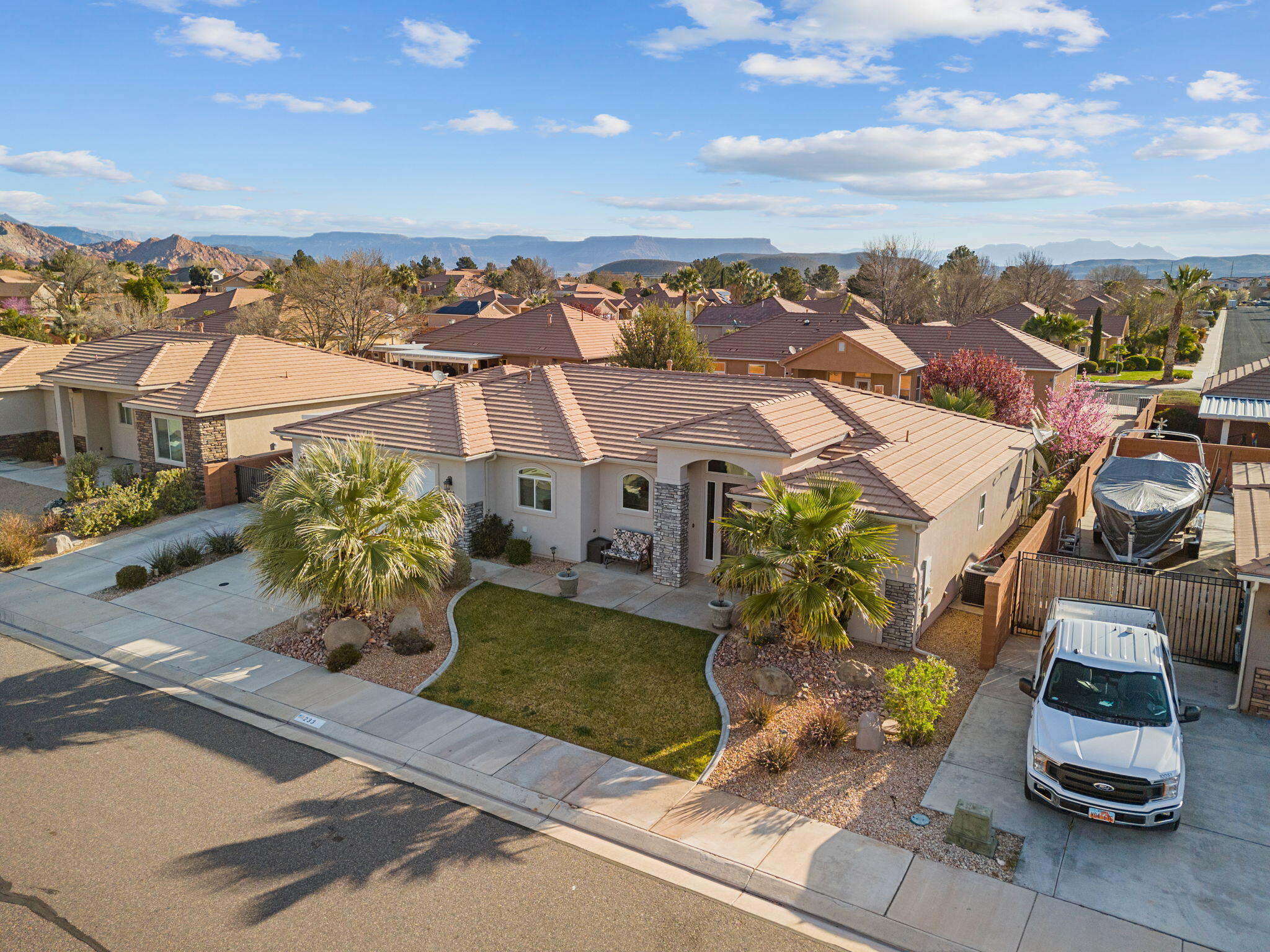 SKY RIDGE - Residential