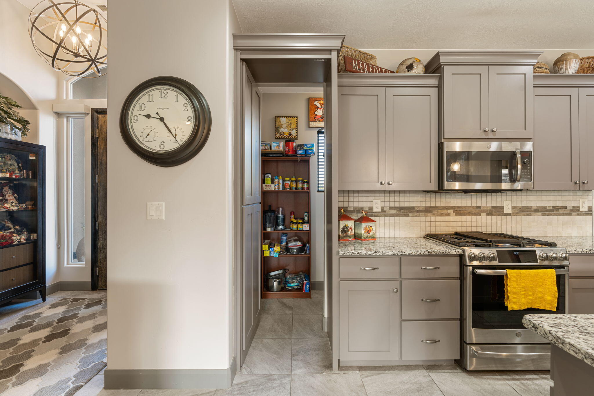 SKY RIDGE - Residential