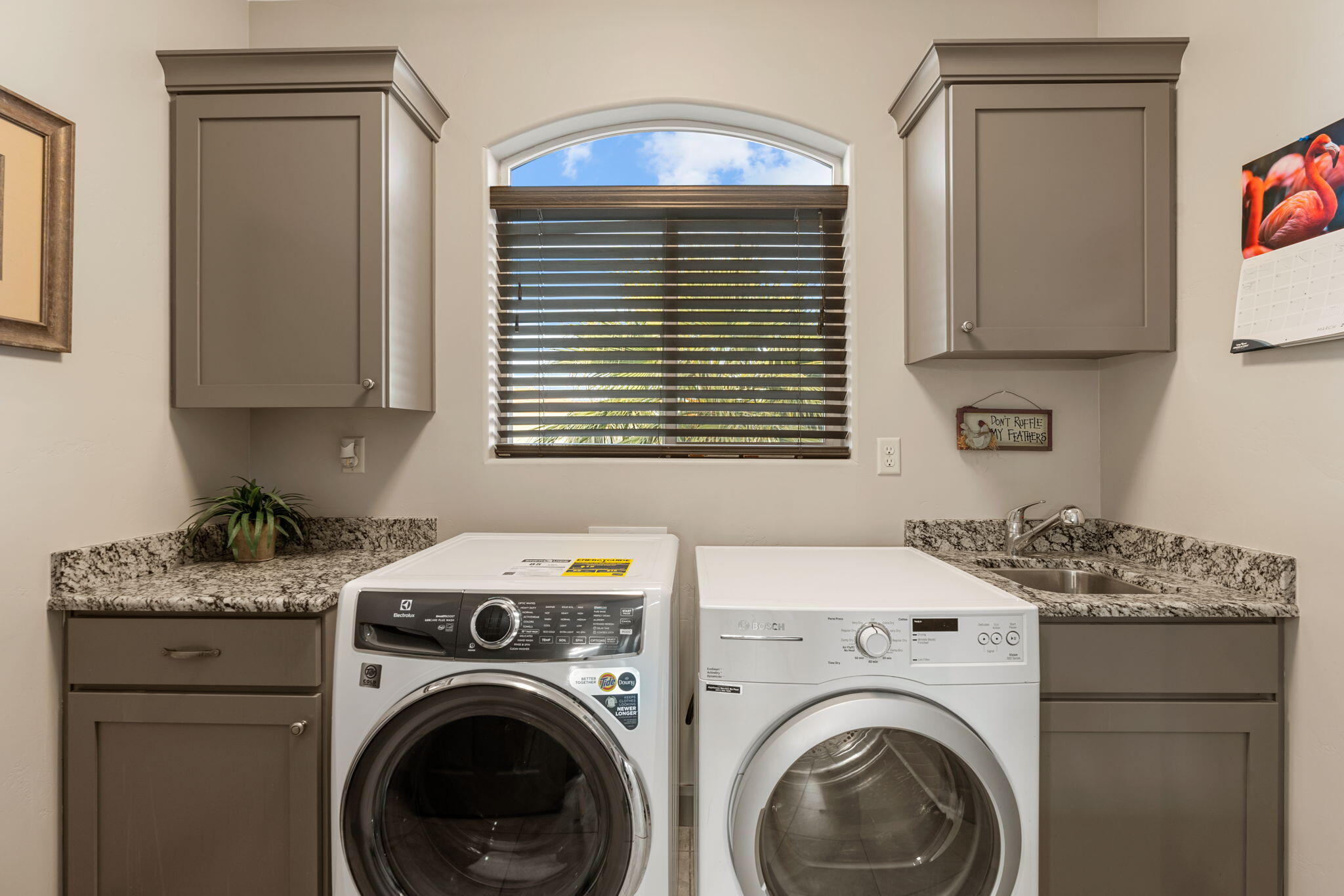 SKY RIDGE - Residential