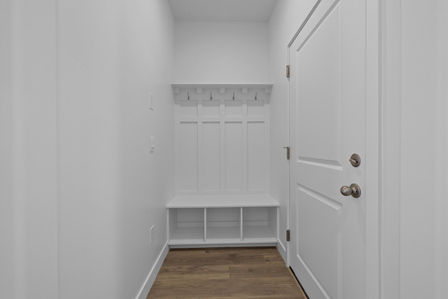 CORRAL HOLLOW AT LONG VALLEY - Residential