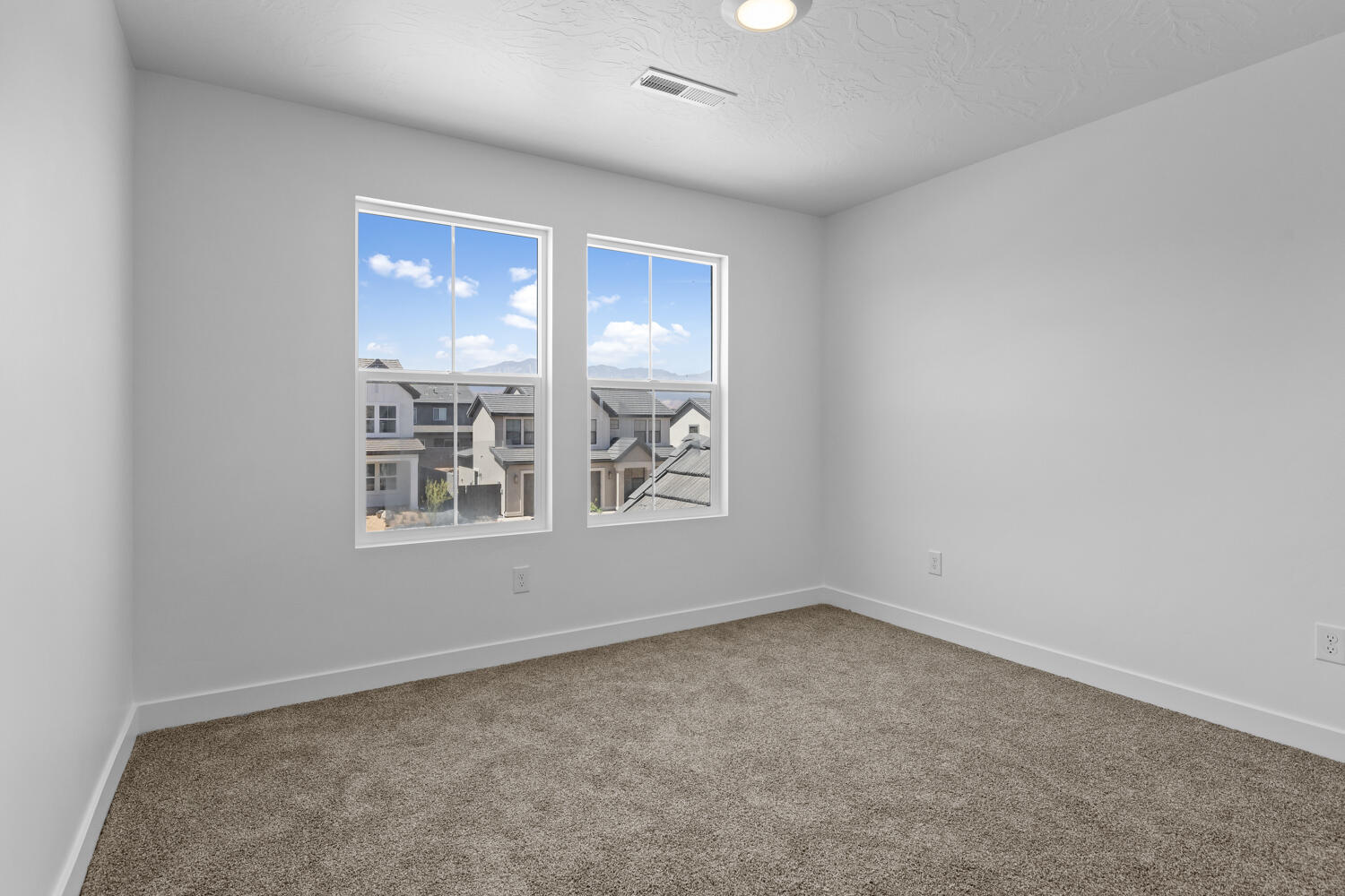 CORRAL HOLLOW AT LONG VALLEY - Residential