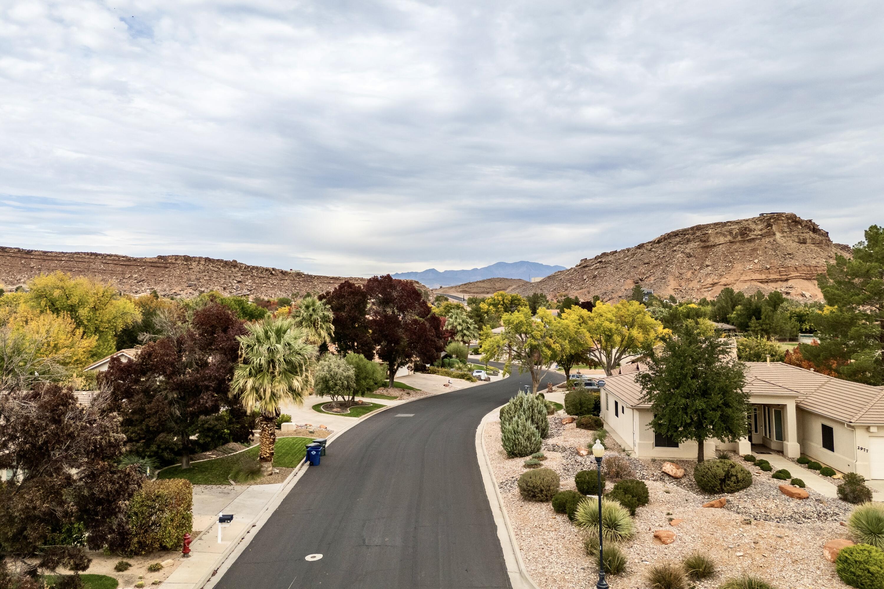 BLOOMINGTON COUNTRY CLUB - Residential