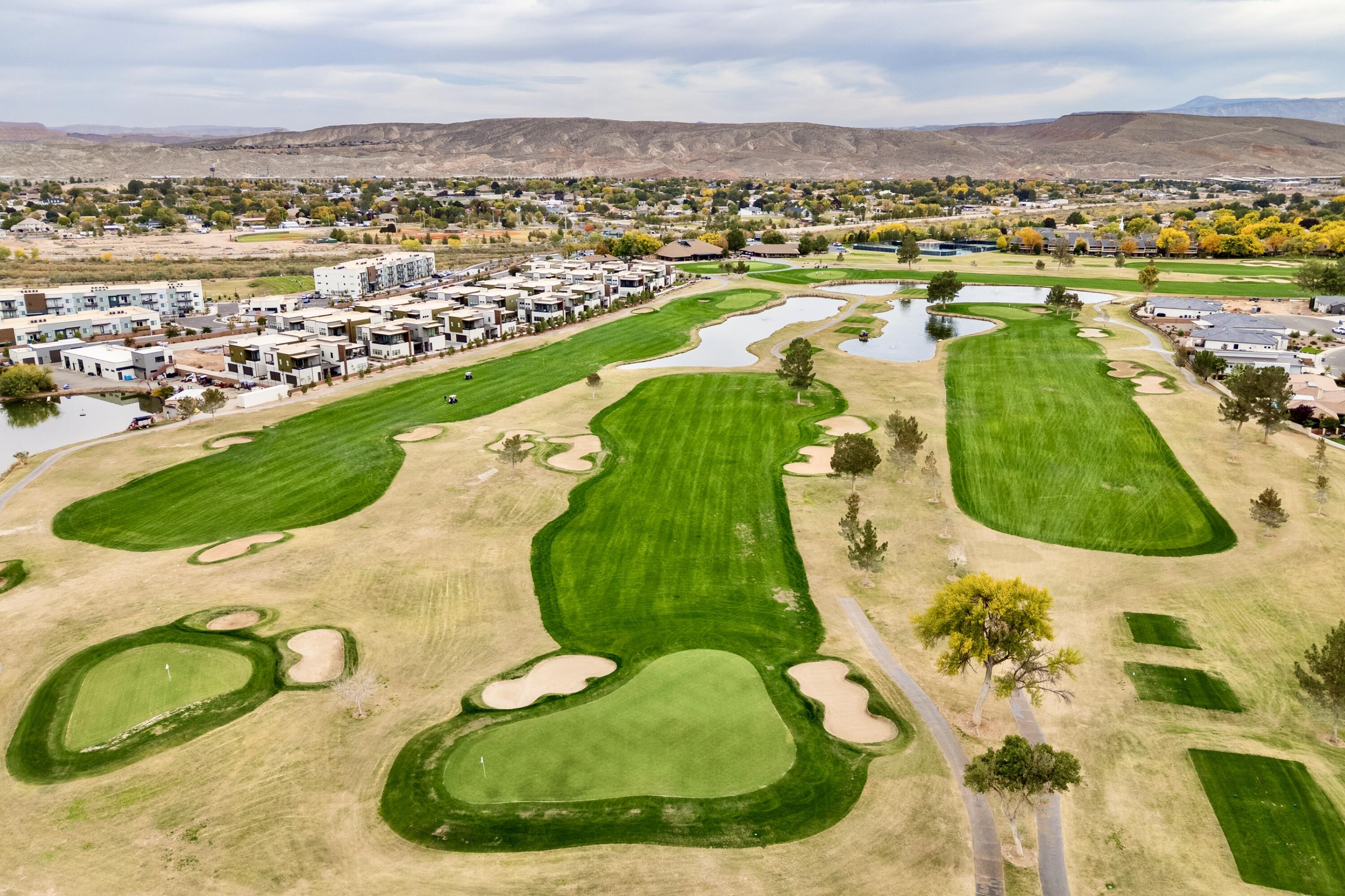 BLOOMINGTON COUNTRY CLUB - Residential