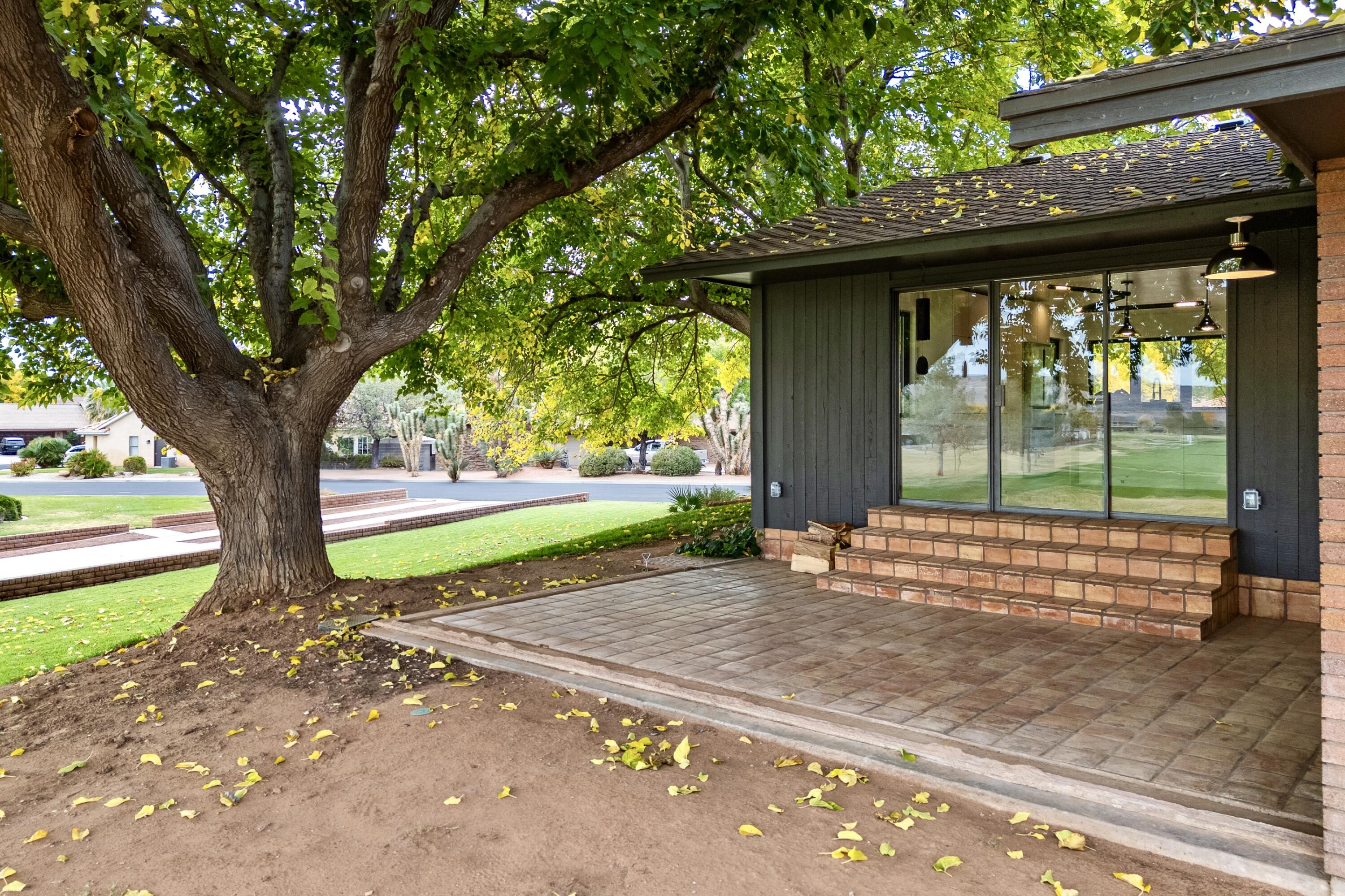 BLOOMINGTON COUNTRY CLUB - Residential