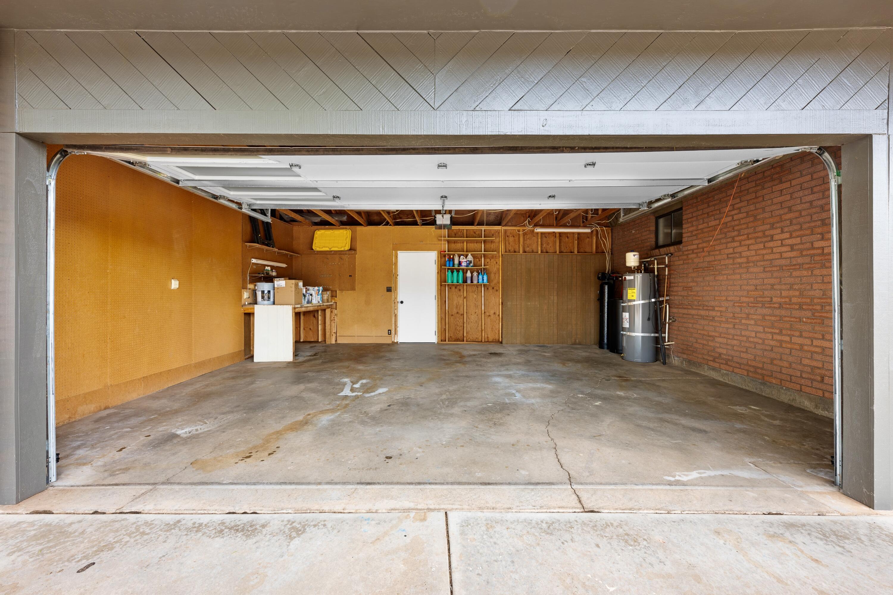 BLOOMINGTON COUNTRY CLUB - Residential