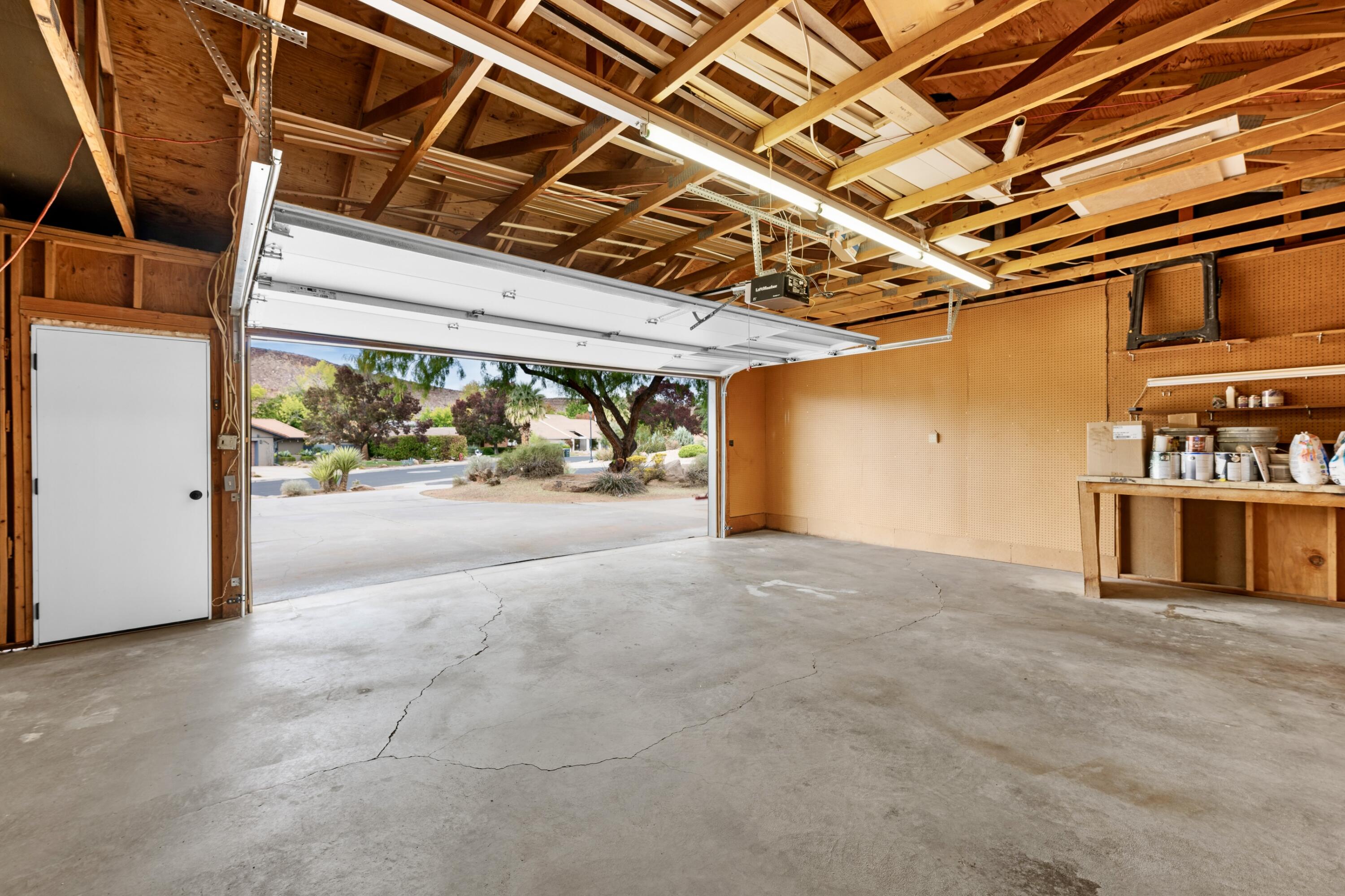 BLOOMINGTON COUNTRY CLUB - Residential