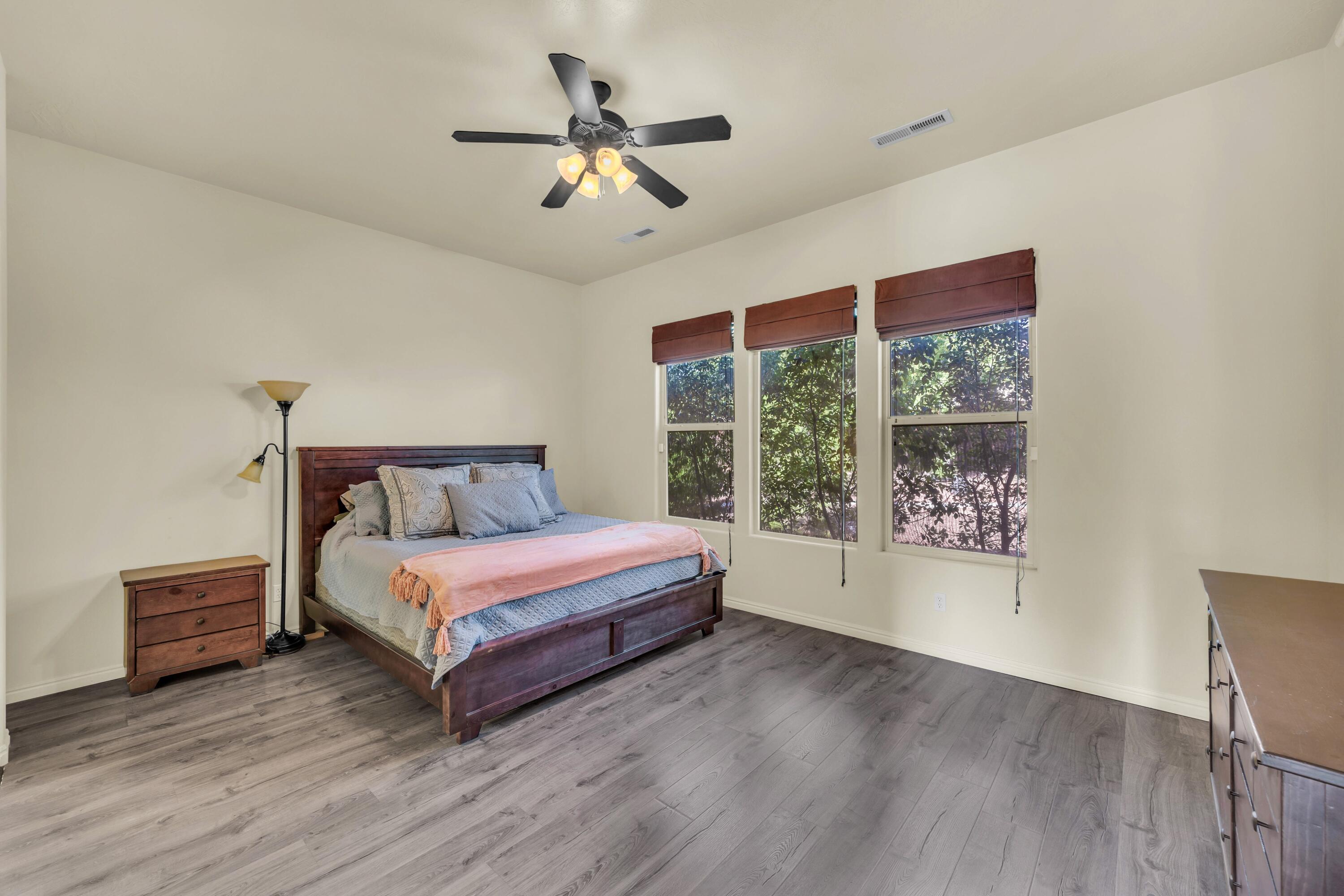 FALCON RIDGE - Residential