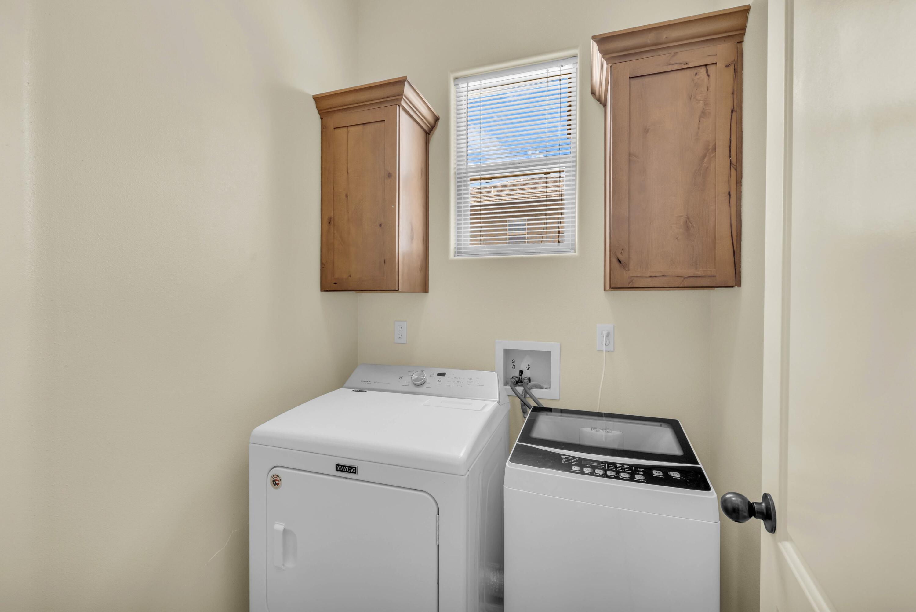 FALCON RIDGE - Residential