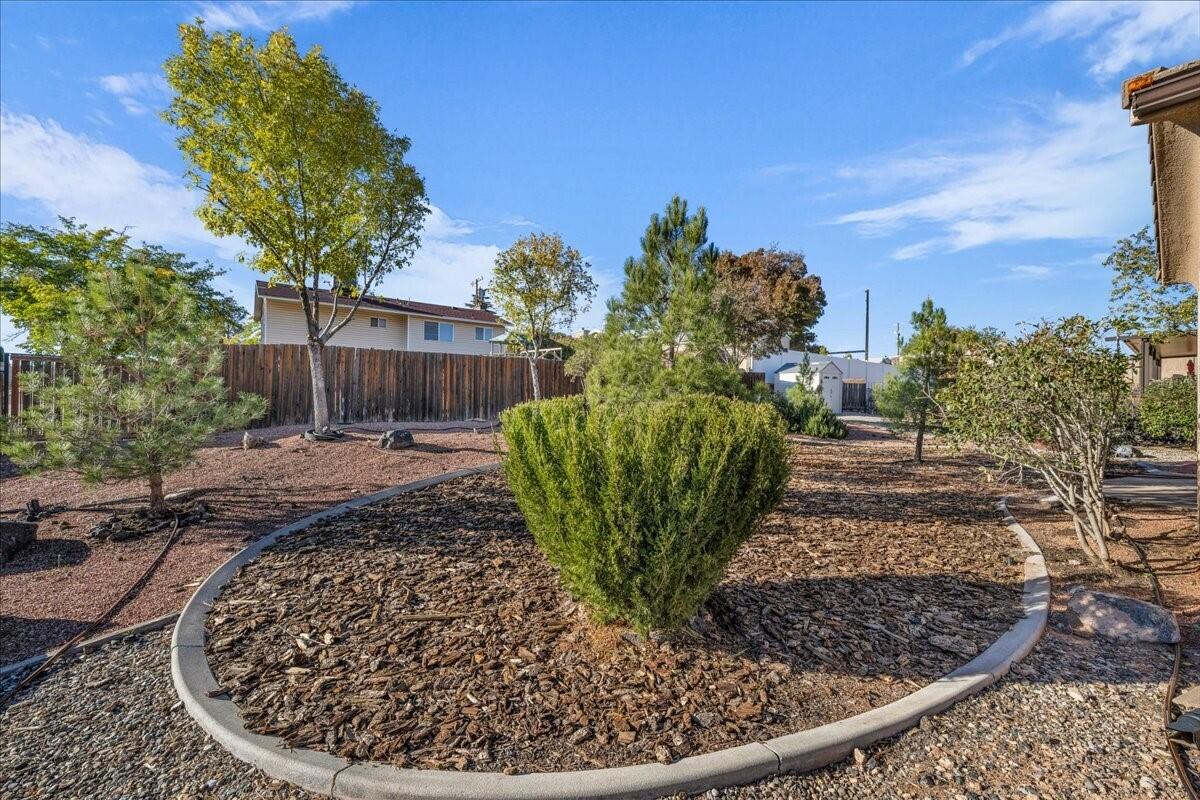 FALCON RIDGE - Residential