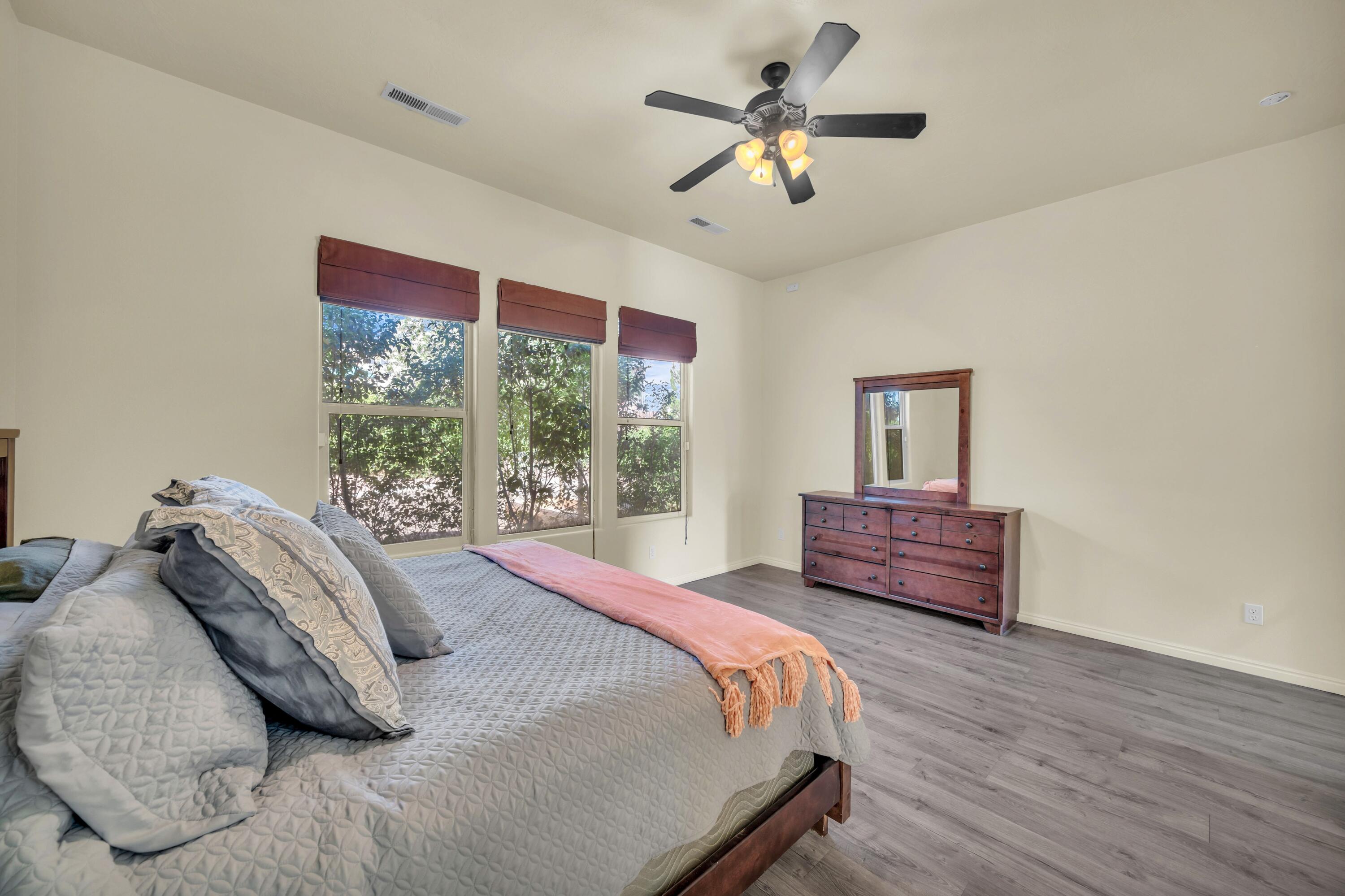 FALCON RIDGE - Residential