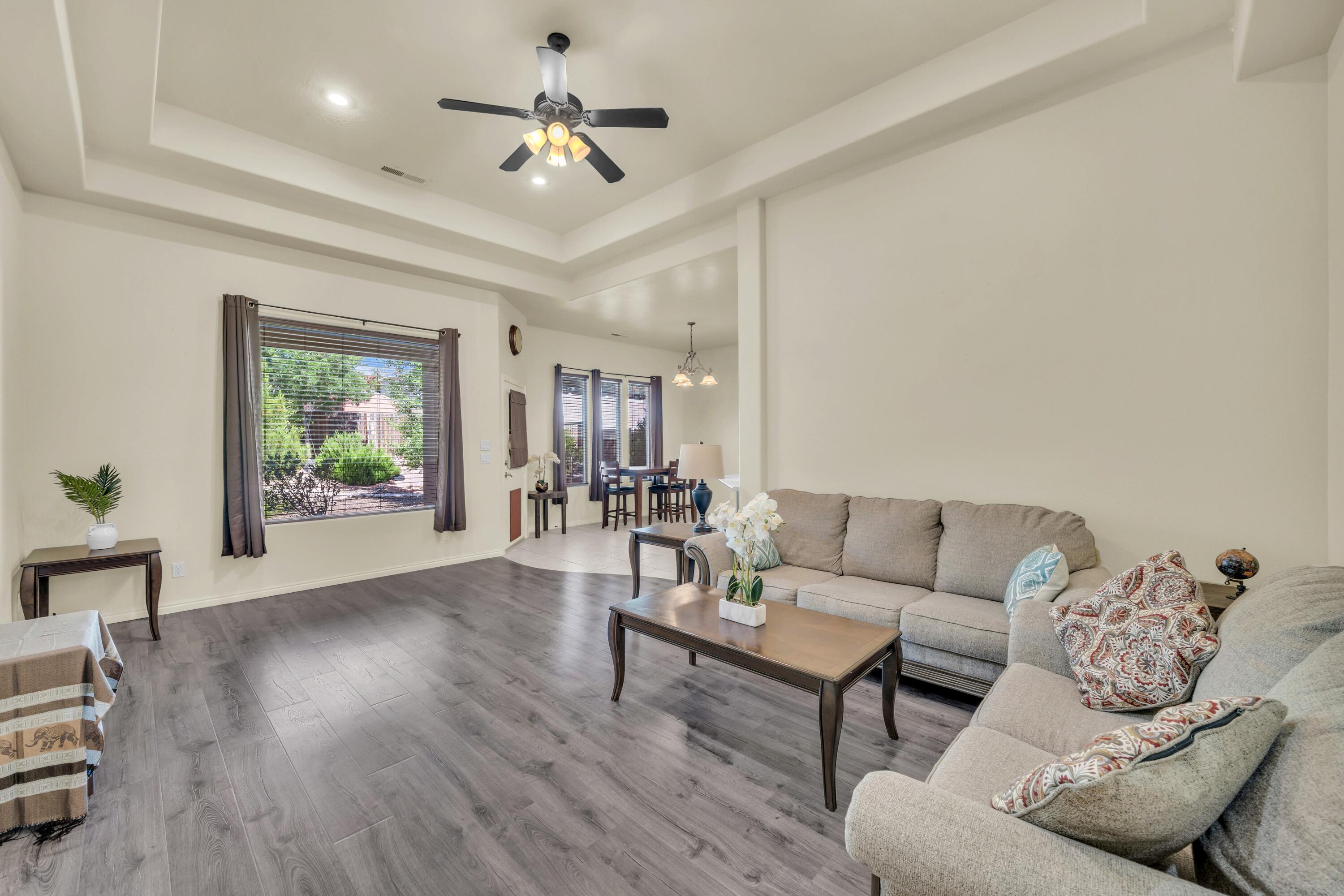 FALCON RIDGE - Residential