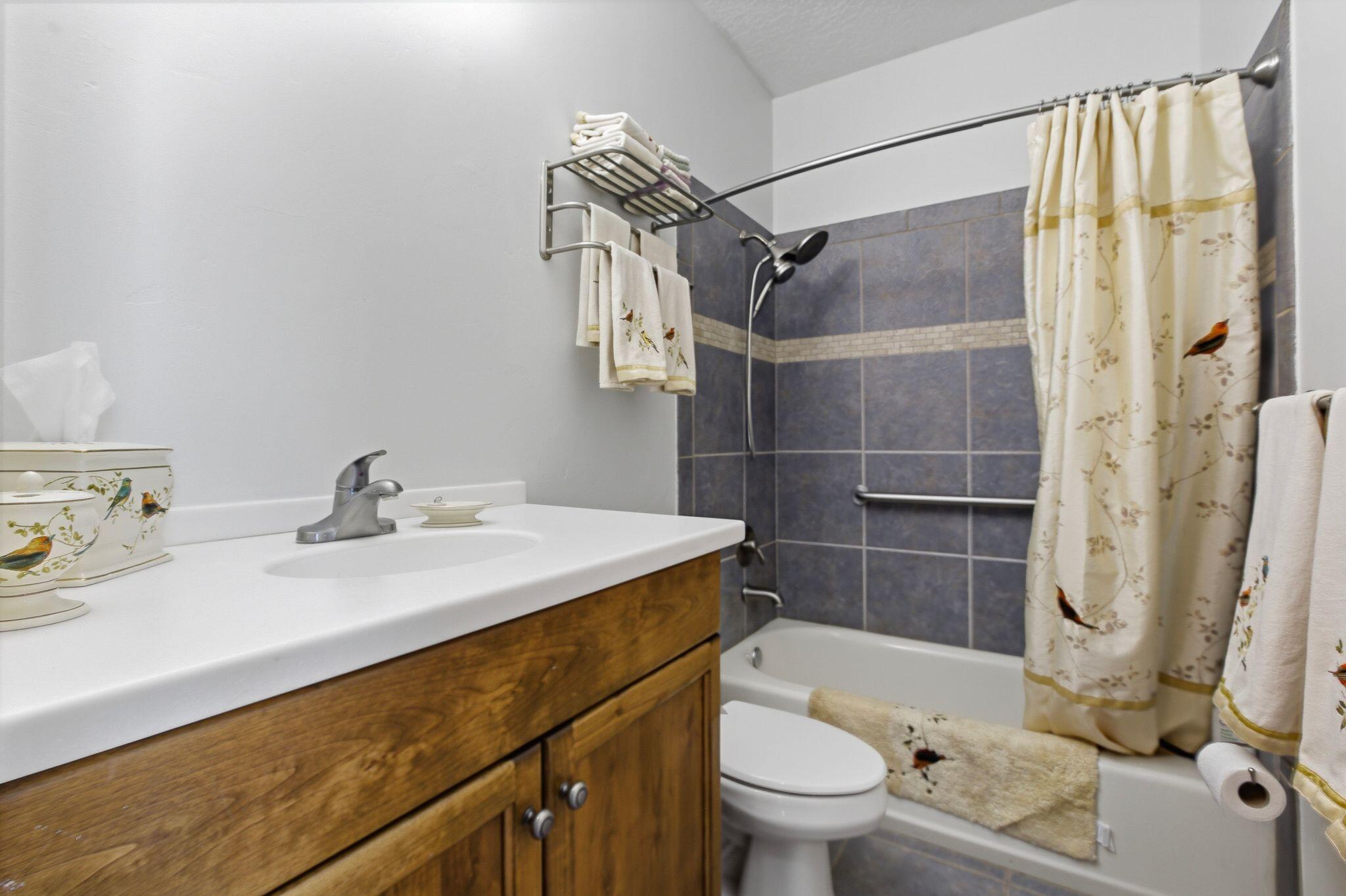 TRAIL RIDGE EST - Residential