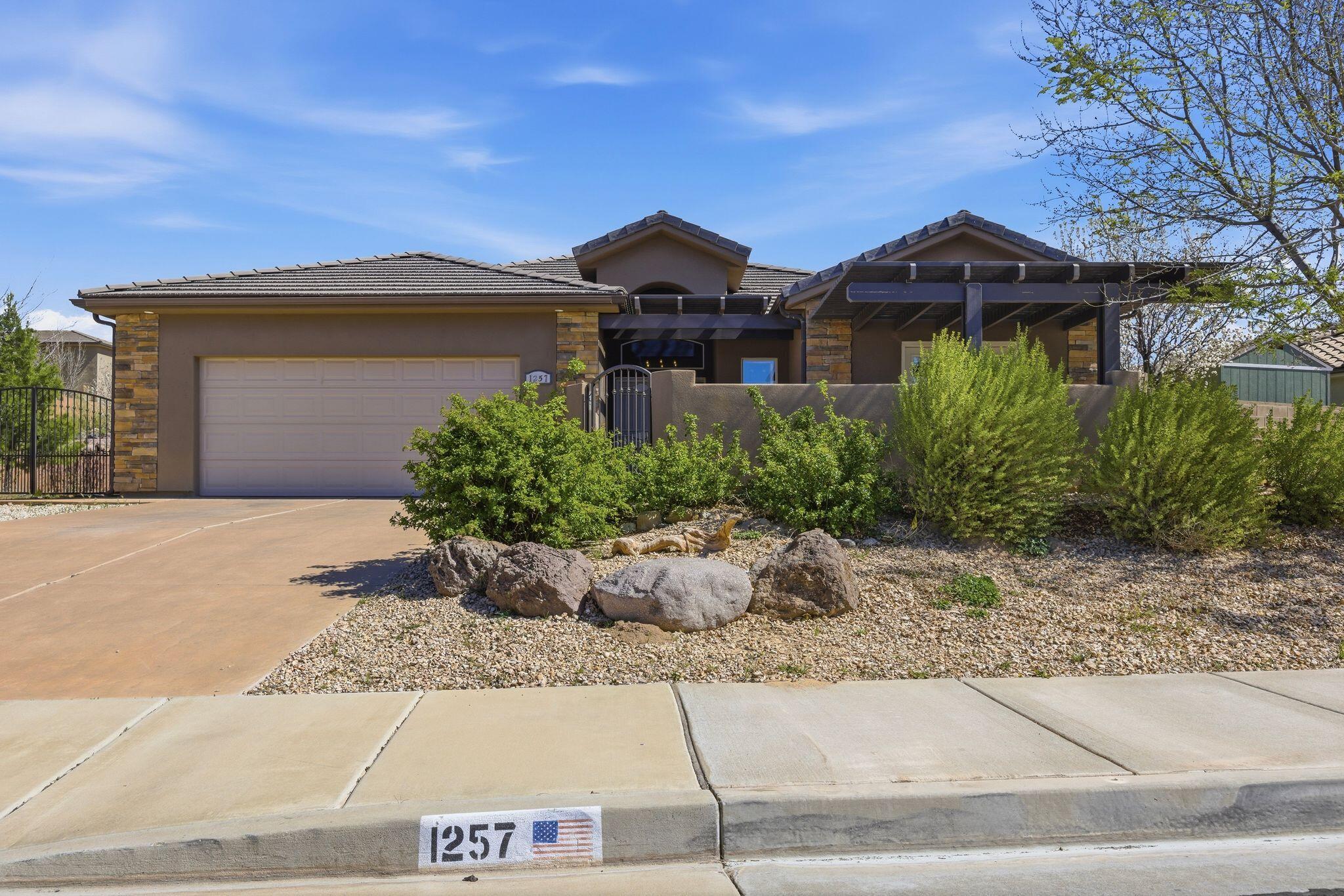 TRAIL RIDGE EST - Residential