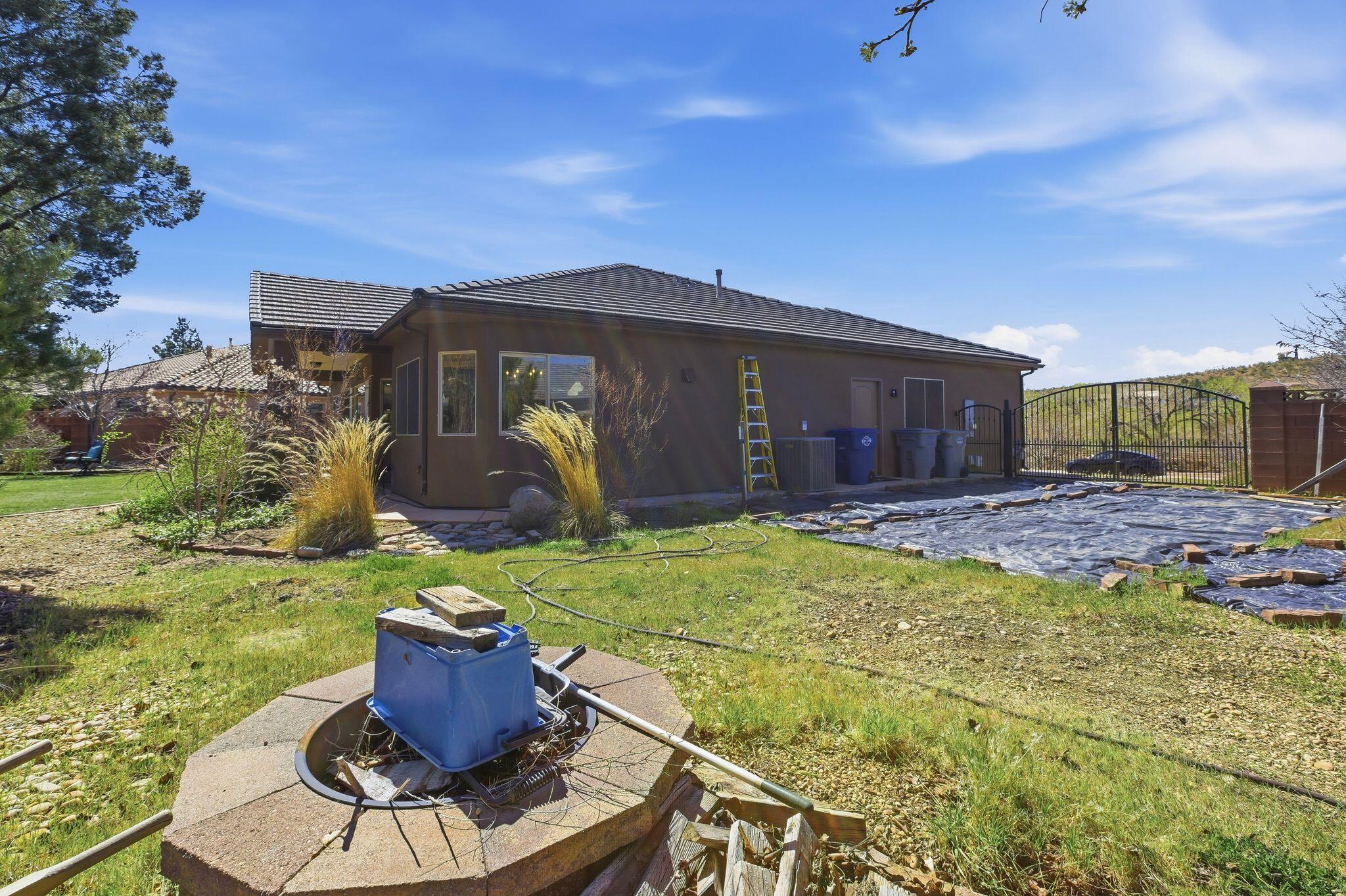 TRAIL RIDGE EST - Residential