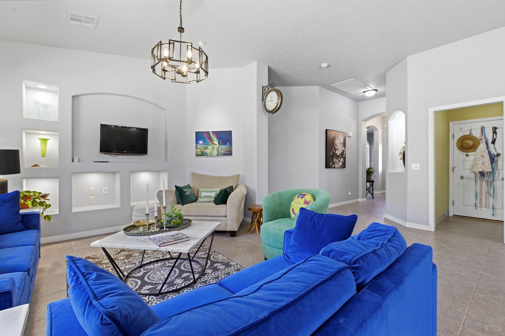 TRAIL RIDGE EST - Residential