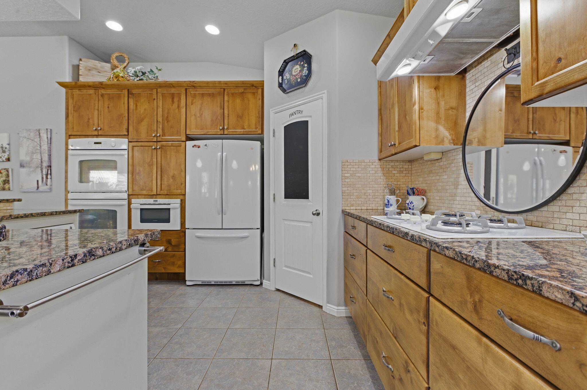 TRAIL RIDGE EST - Residential