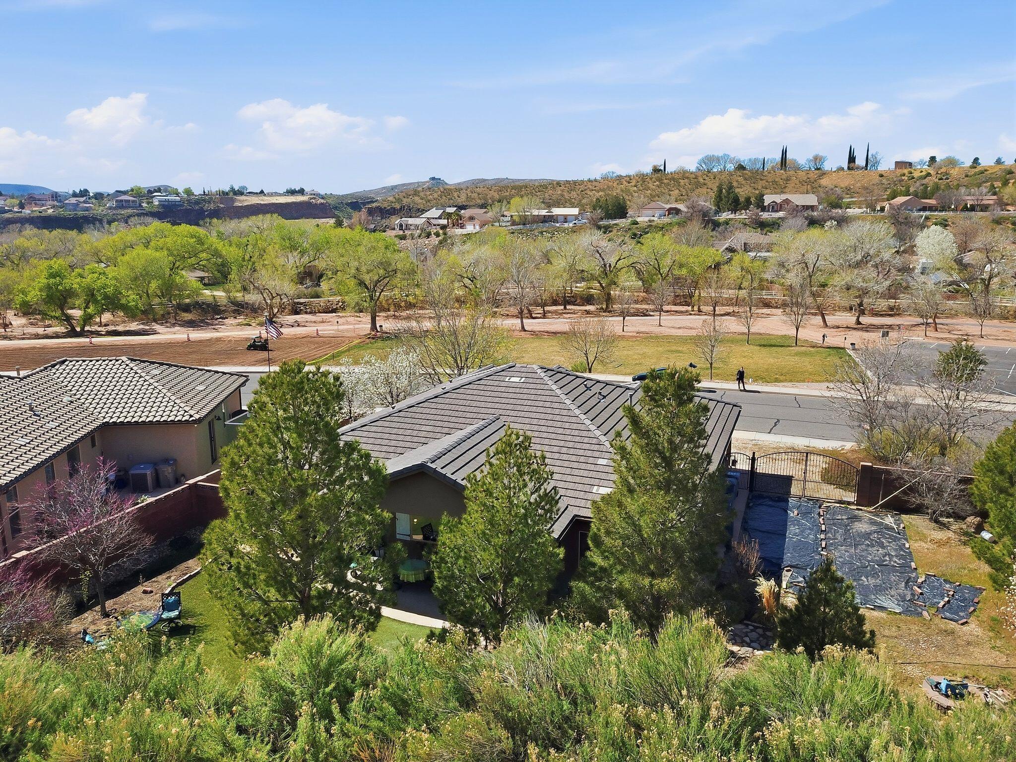 TRAIL RIDGE EST - Residential