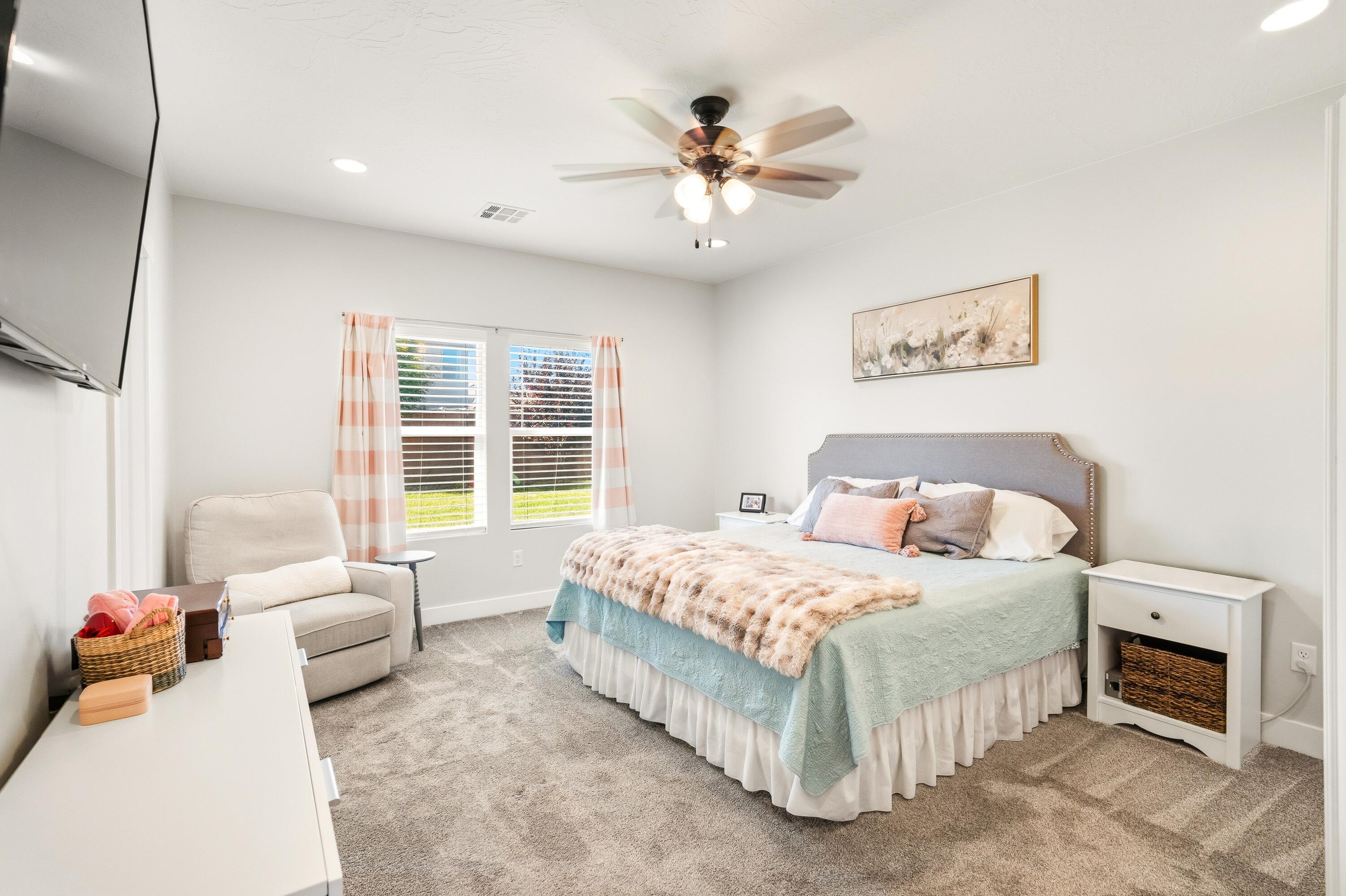 SAGE CANYON - Residential