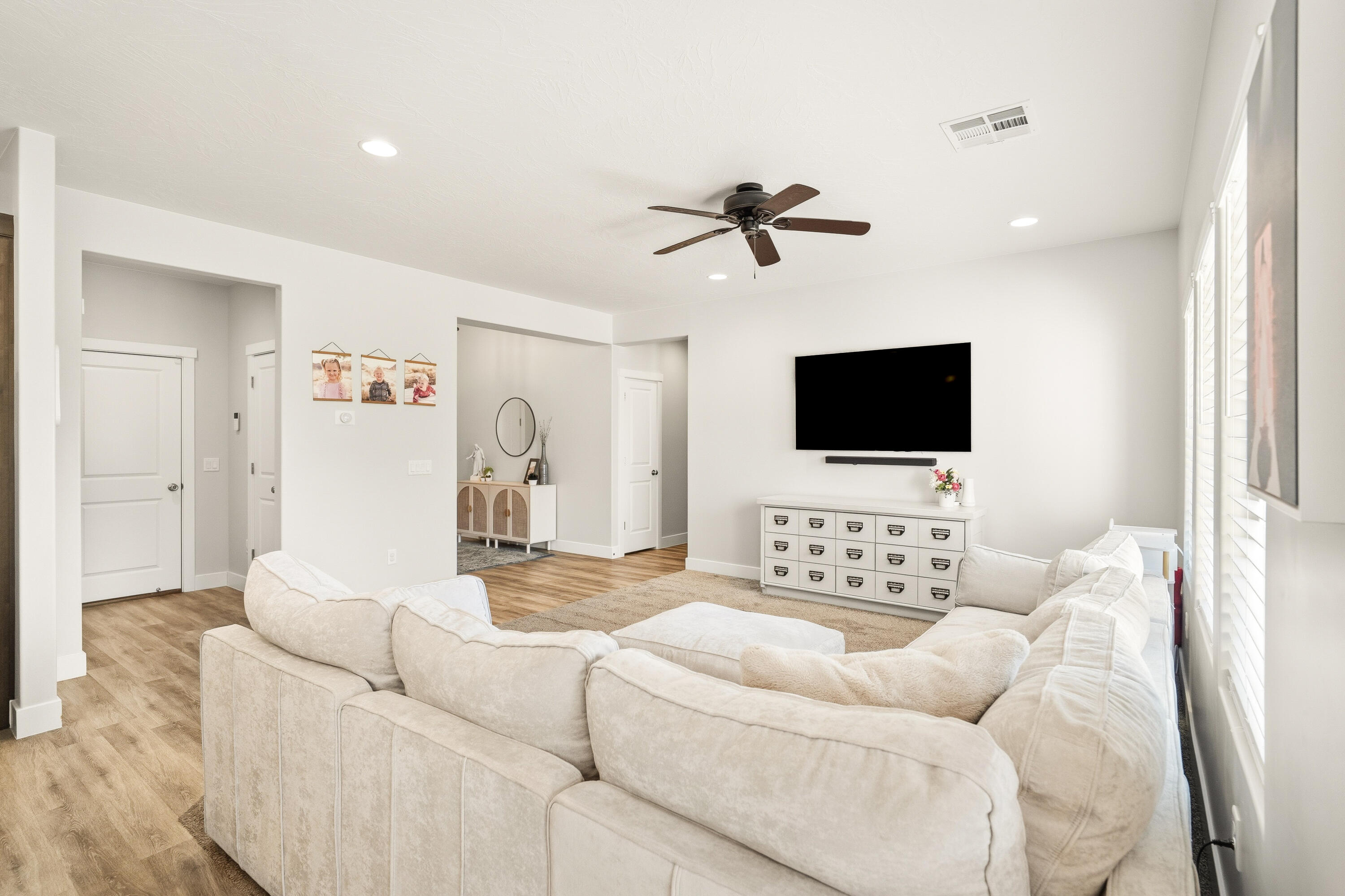 SAGE CANYON - Residential