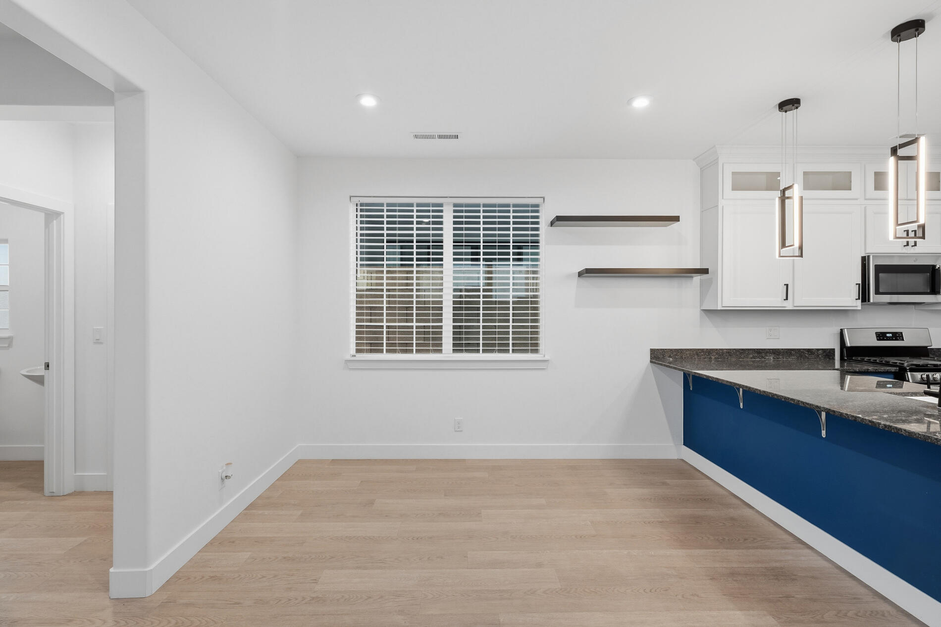 AUBURN HILLS - Residential