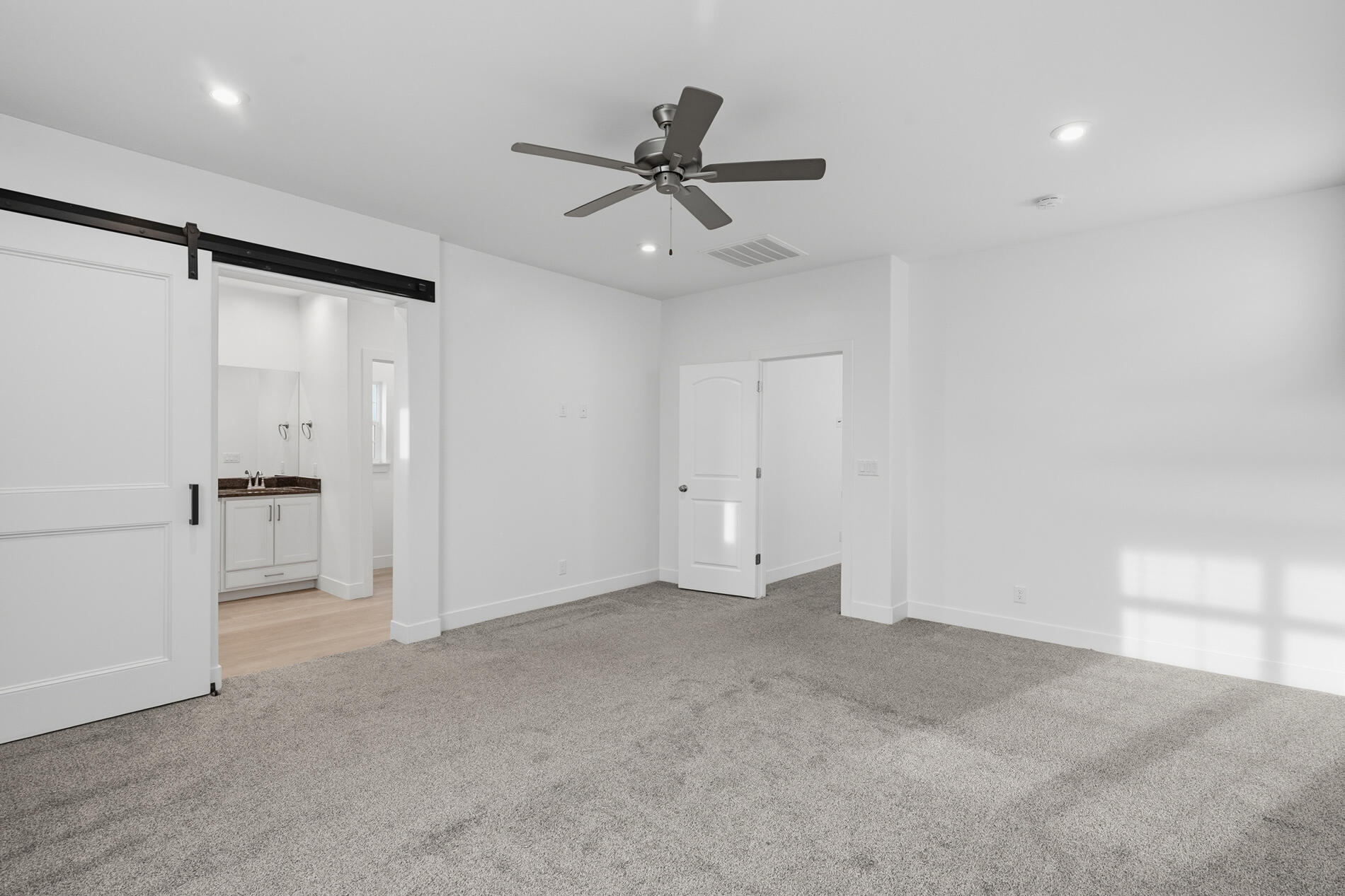 AUBURN HILLS - Residential