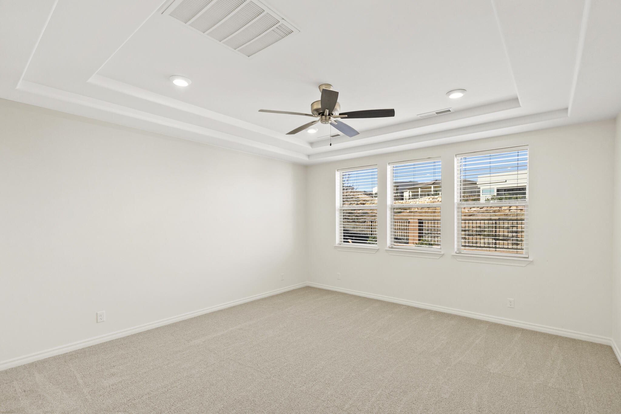 CECITA CREST AT DIVARIO - Residential