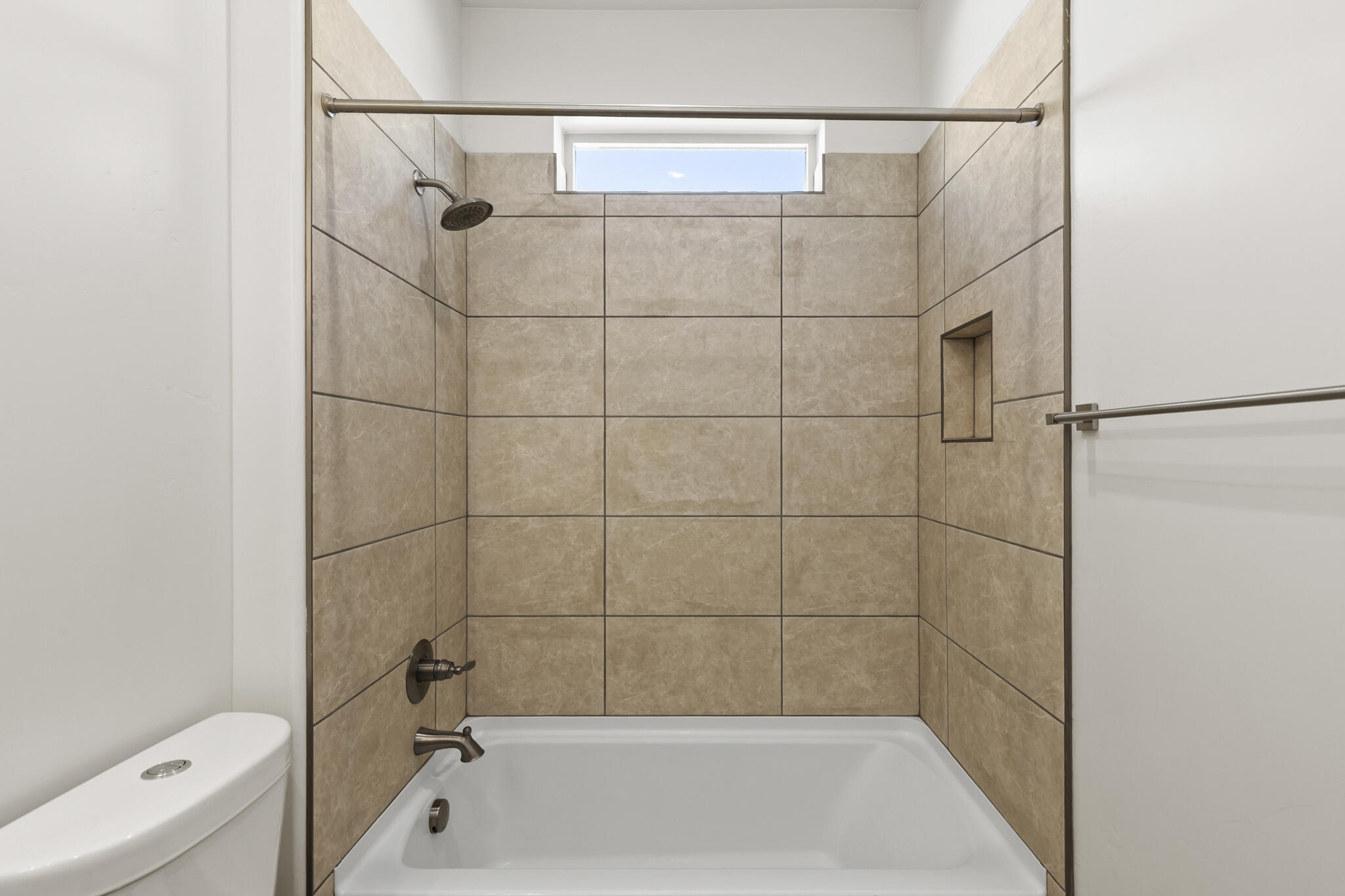 CECITA CREST AT DIVARIO - Residential