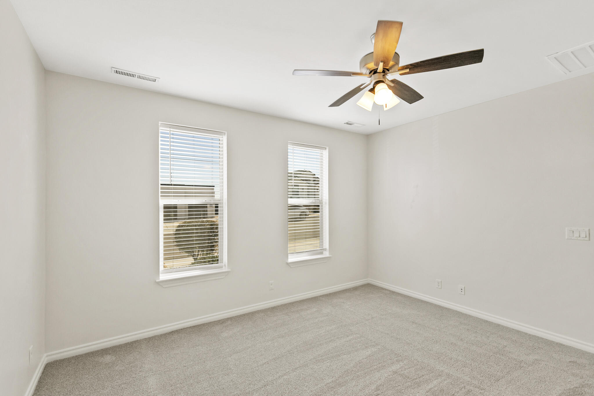 CECITA CREST AT DIVARIO - Residential