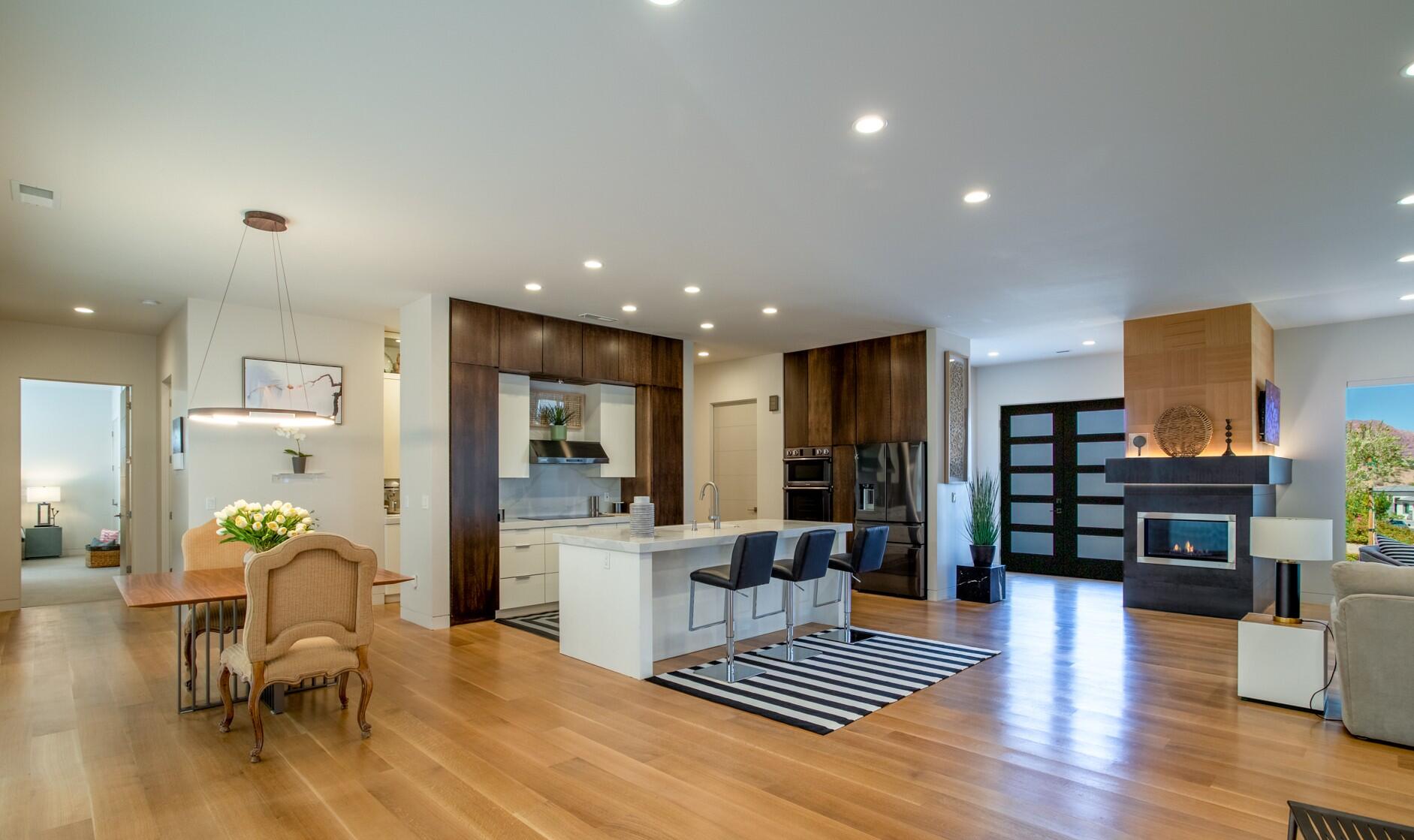 POINTE AT SUNBROOK - Residential