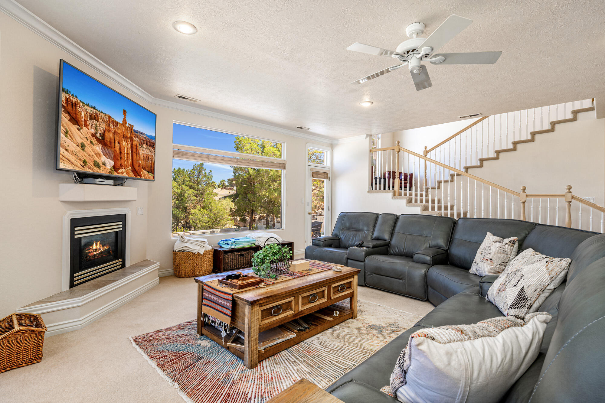 TAMARACK RIDGE ESTATES - Residential