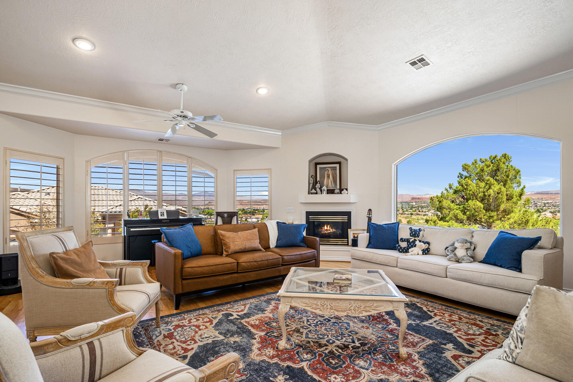 TAMARACK RIDGE ESTATES - Residential