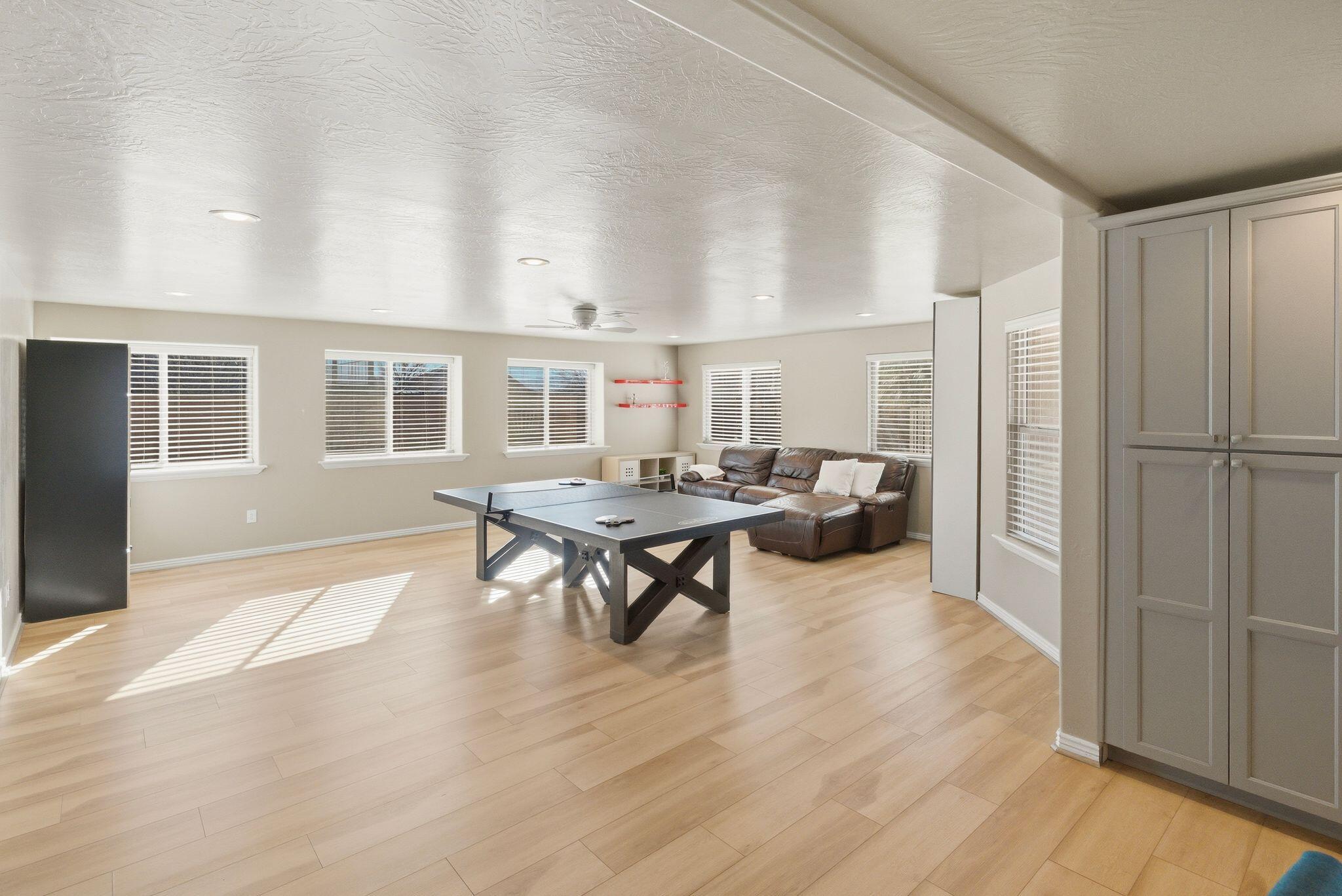 RED BUTTE - Residential