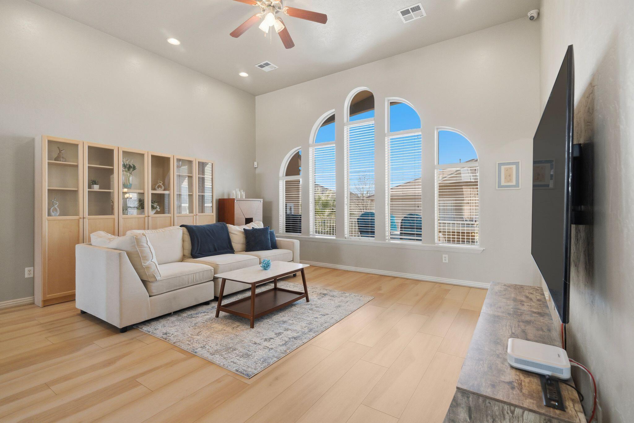 RED BUTTE - Residential