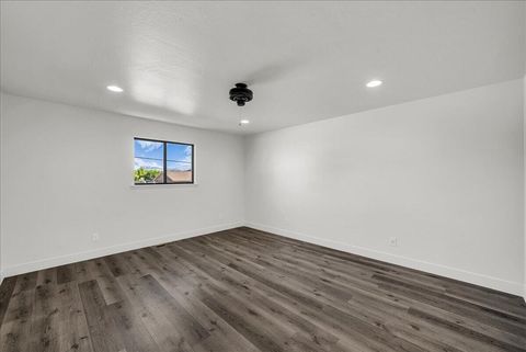 Tiny photo for 1585 W 400 S, Hurricane, UT 84737 (MLS # 26-271932)