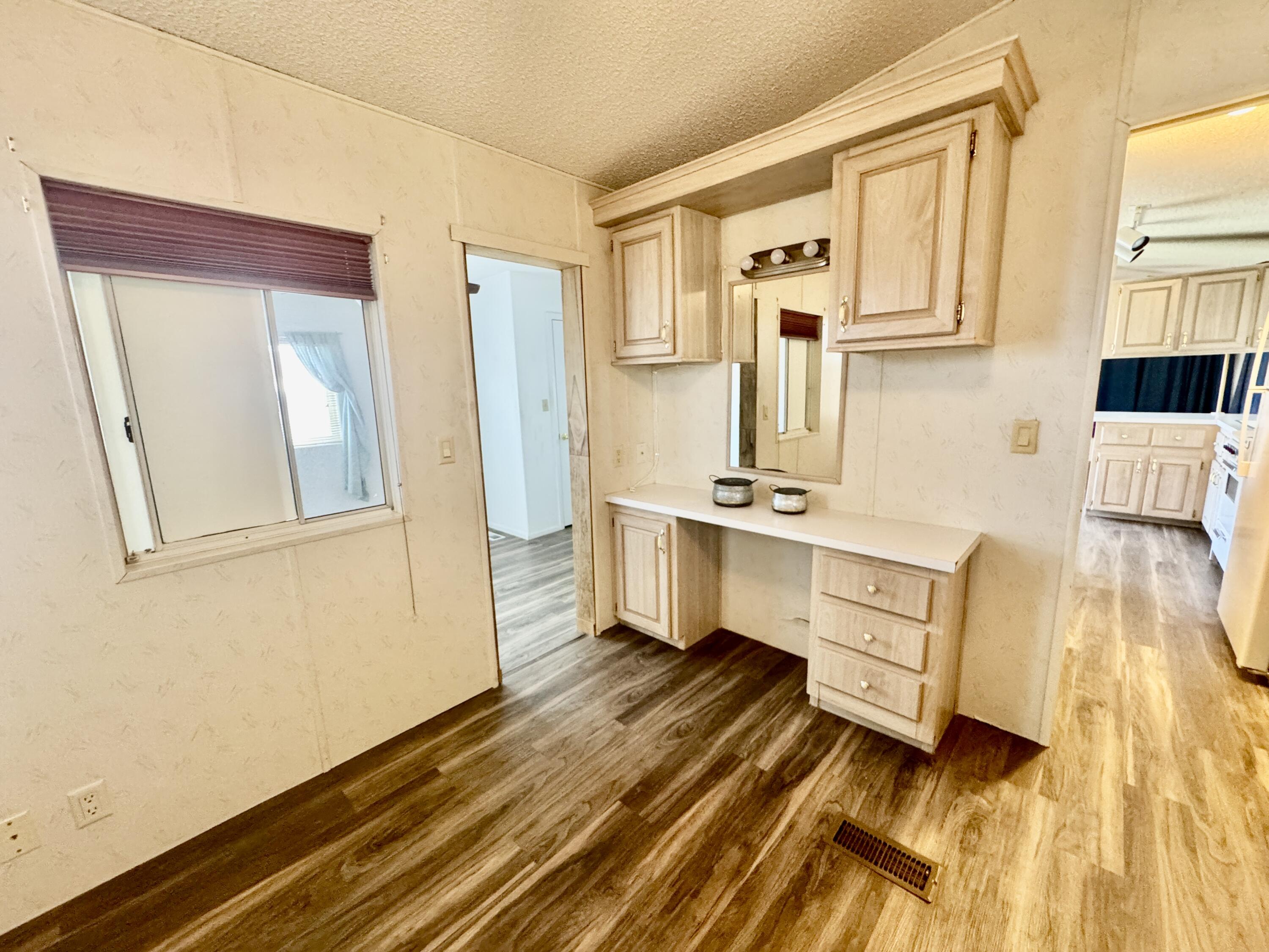 TWIN LAKES RV PARK - Residential