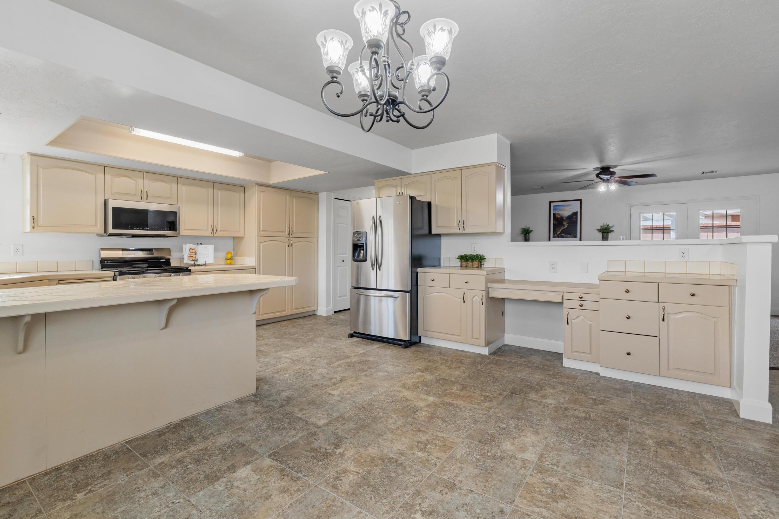 SHADOWBROOK HOMES - Residential