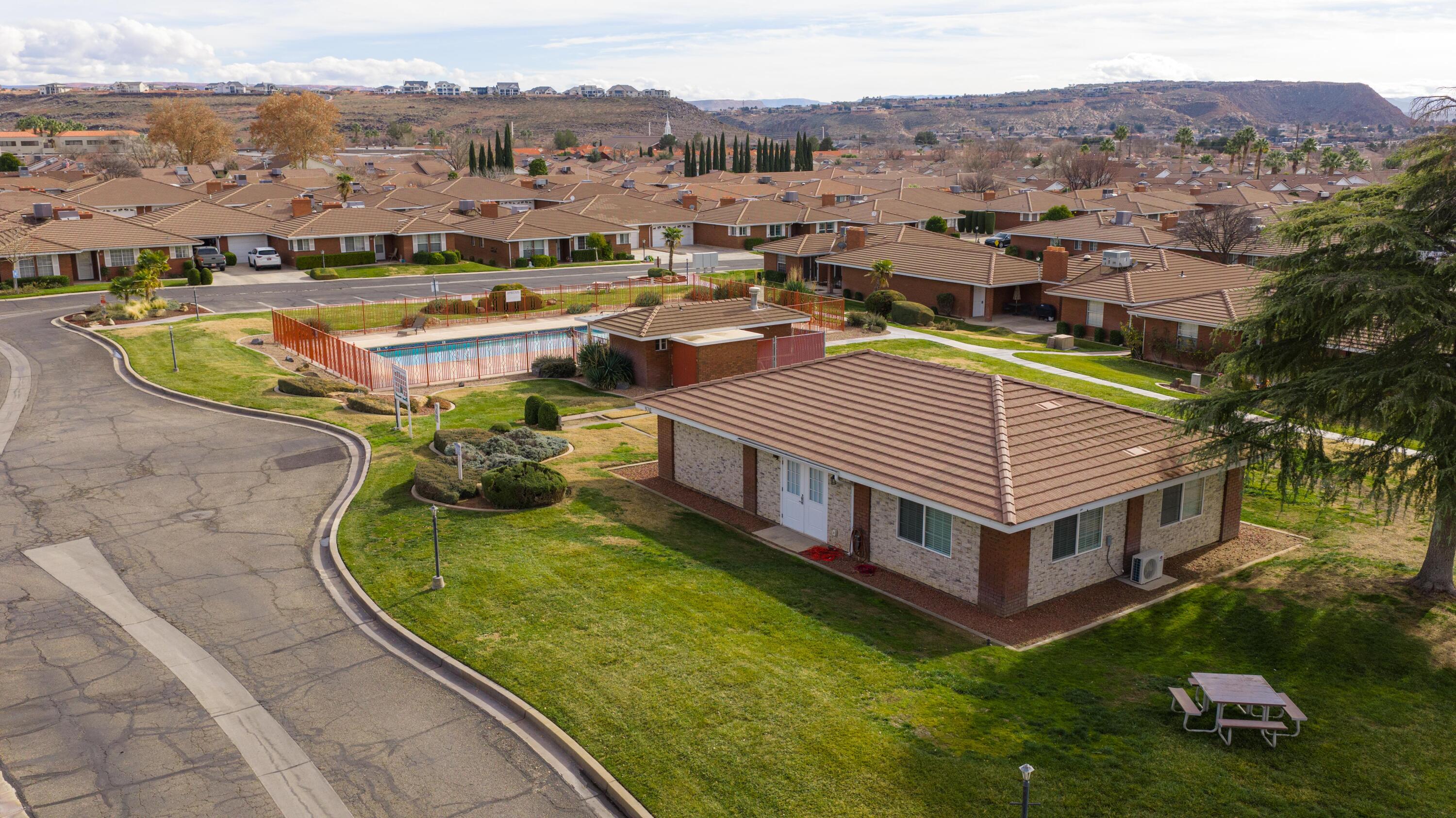 SHADOWBROOK HOMES - Residential