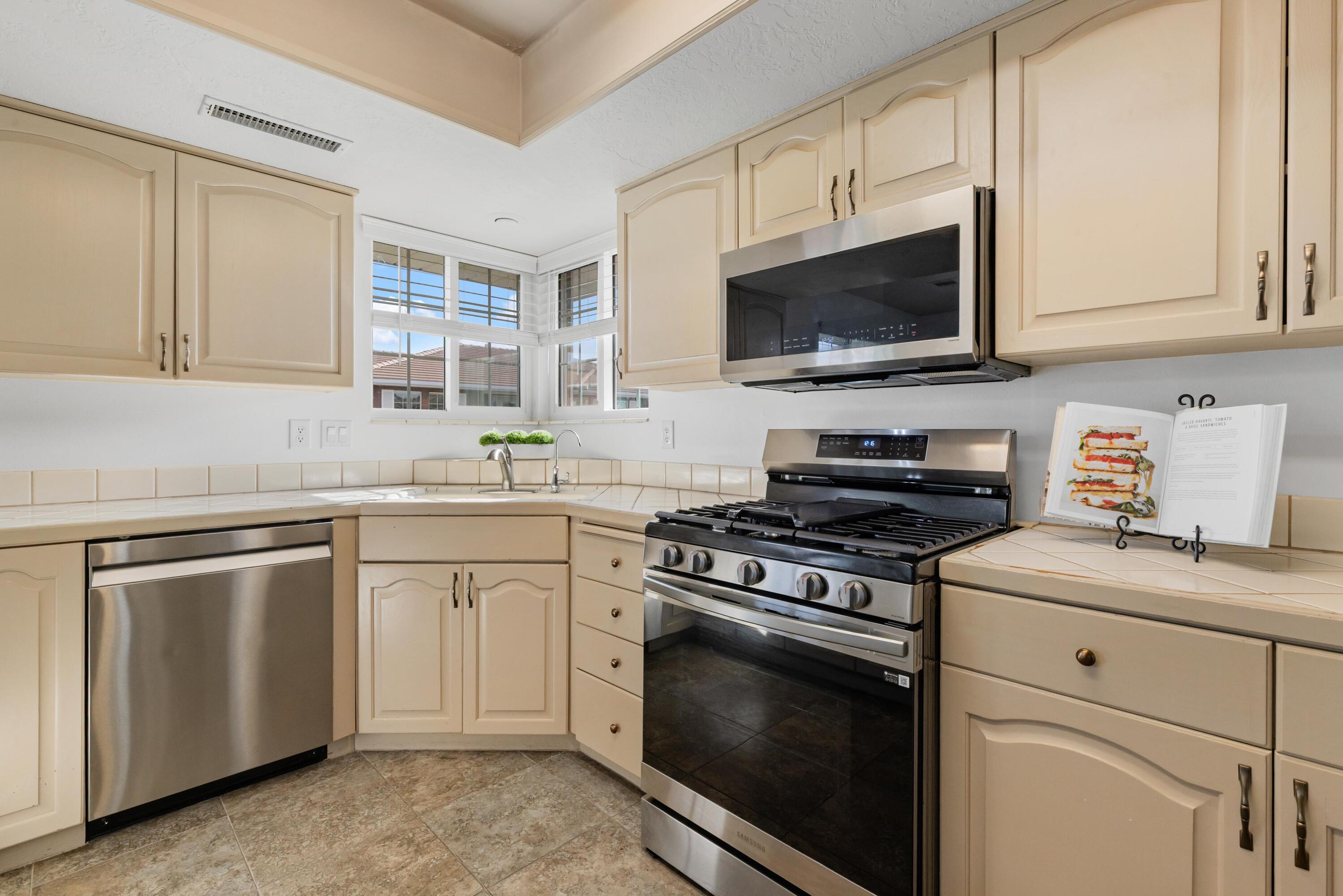 SHADOWBROOK HOMES - Residential