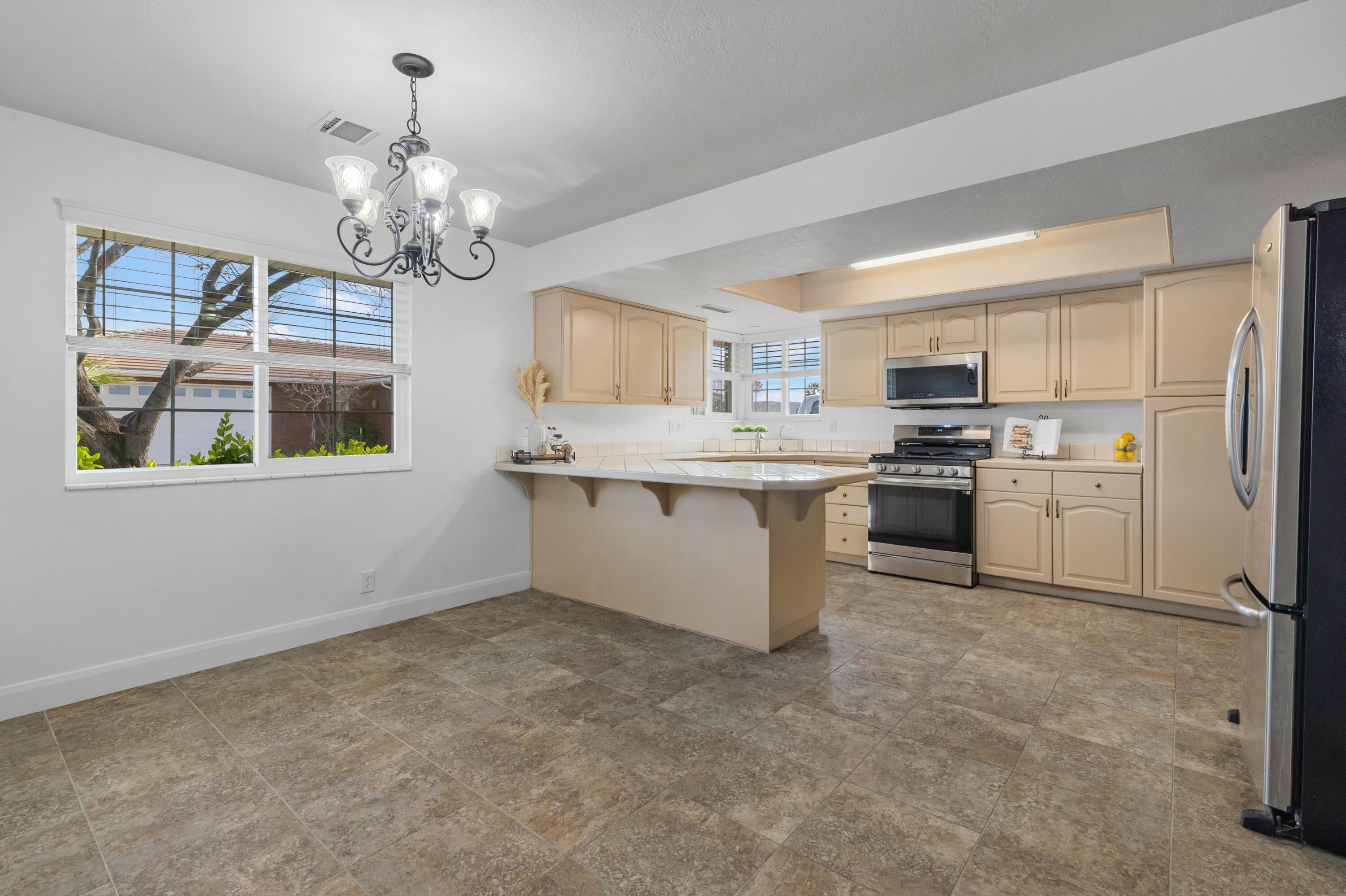 SHADOWBROOK HOMES - Residential