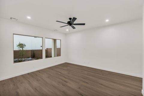 Tiny photo for 387 S Stewart Creek DR, Washington, UT 84780 (MLS # 26-276853)