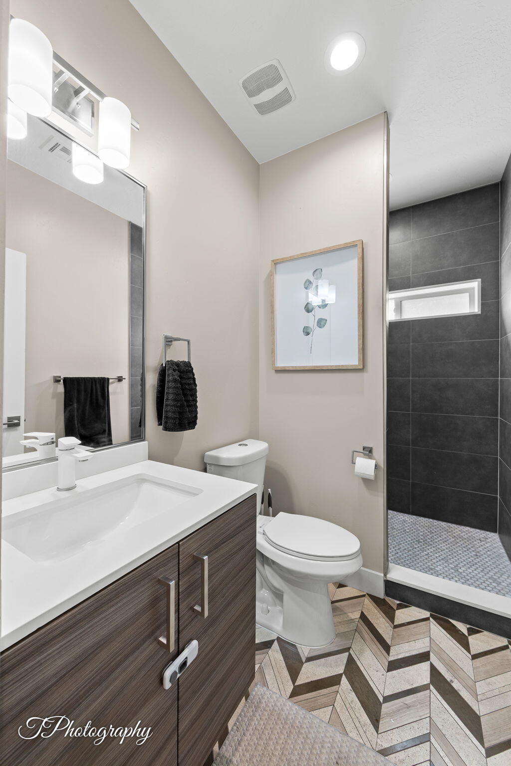 STONE POINT TOWNHOMES - Residential