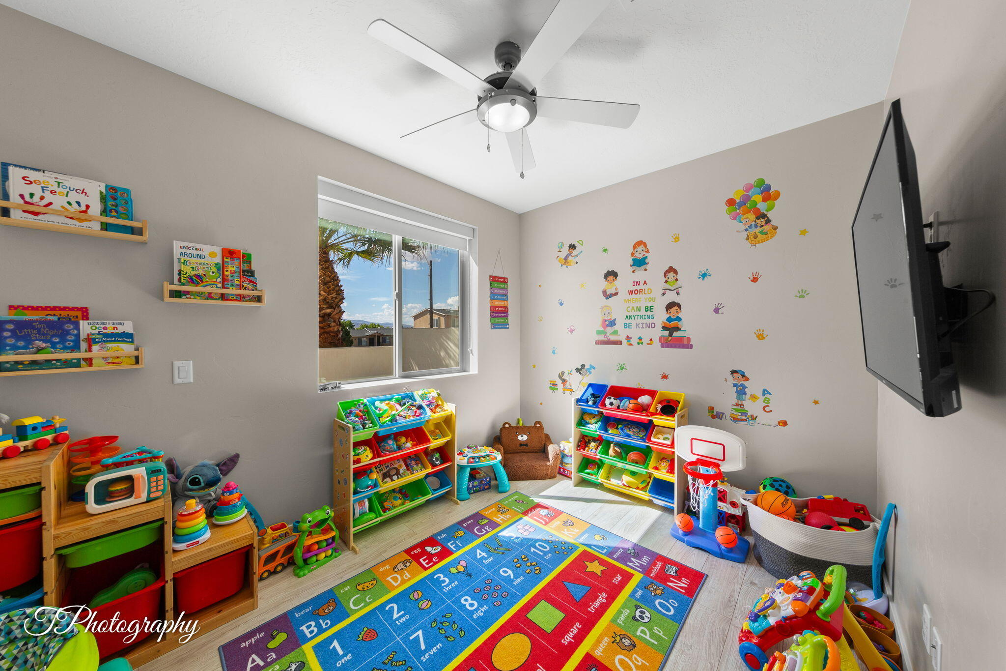 STONE POINT TOWNHOMES - Residential