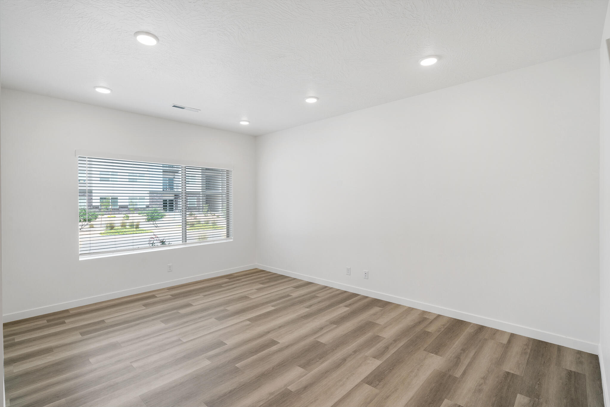 AUBURN HILLS - Residential