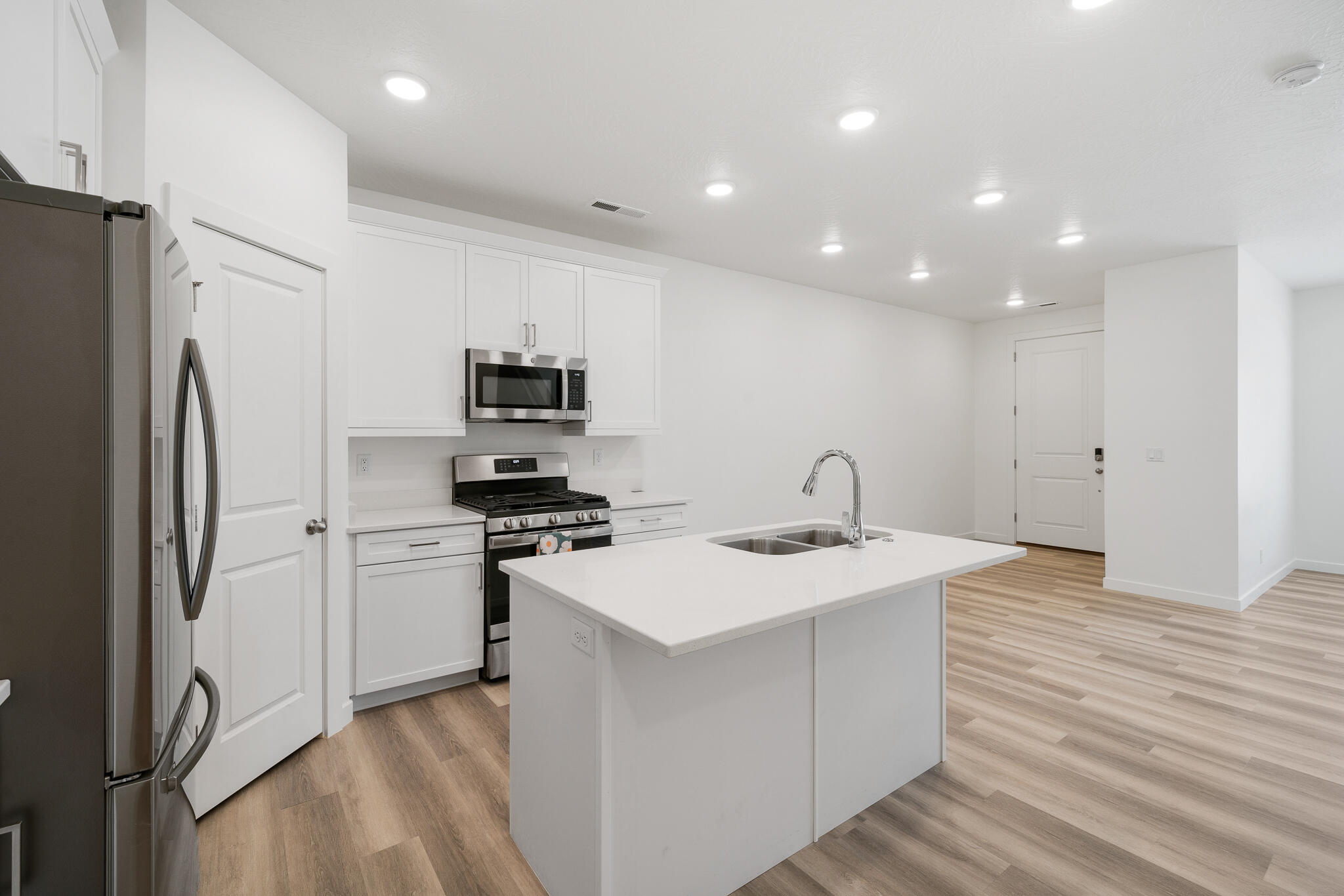 AUBURN HILLS - Residential