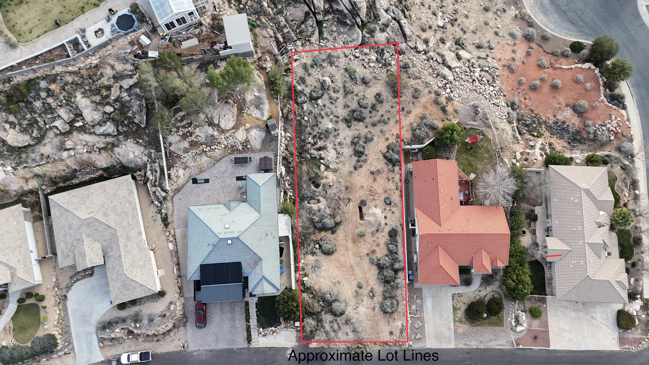 BLOOMINGTON HILLS - Land