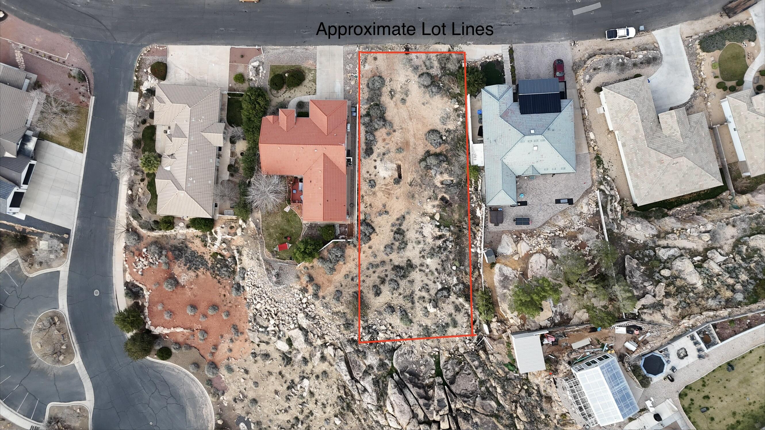 BLOOMINGTON HILLS - Land