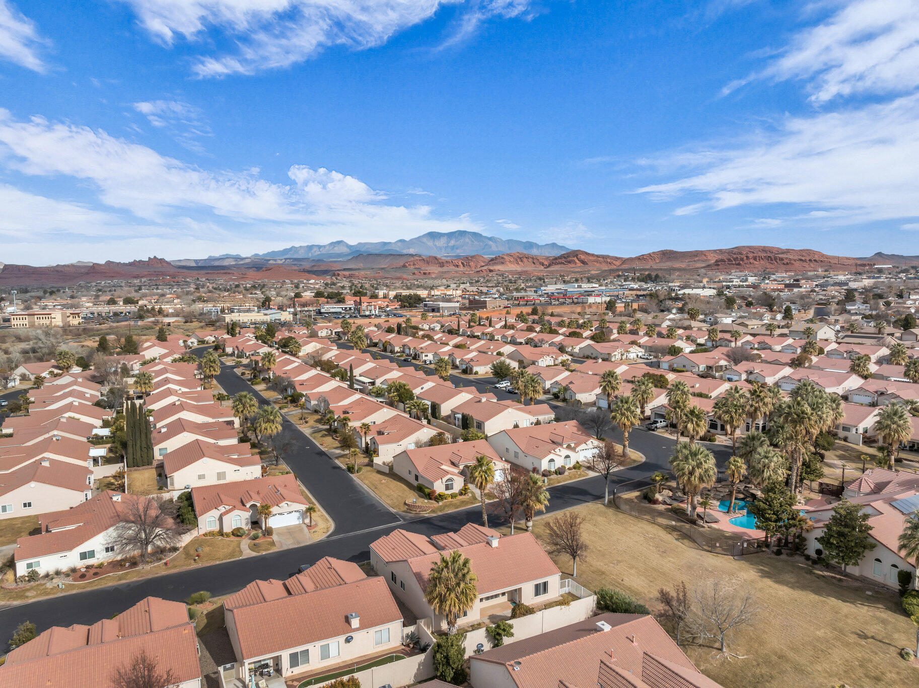 SILVERCREEK TOWNHOMES - Residential